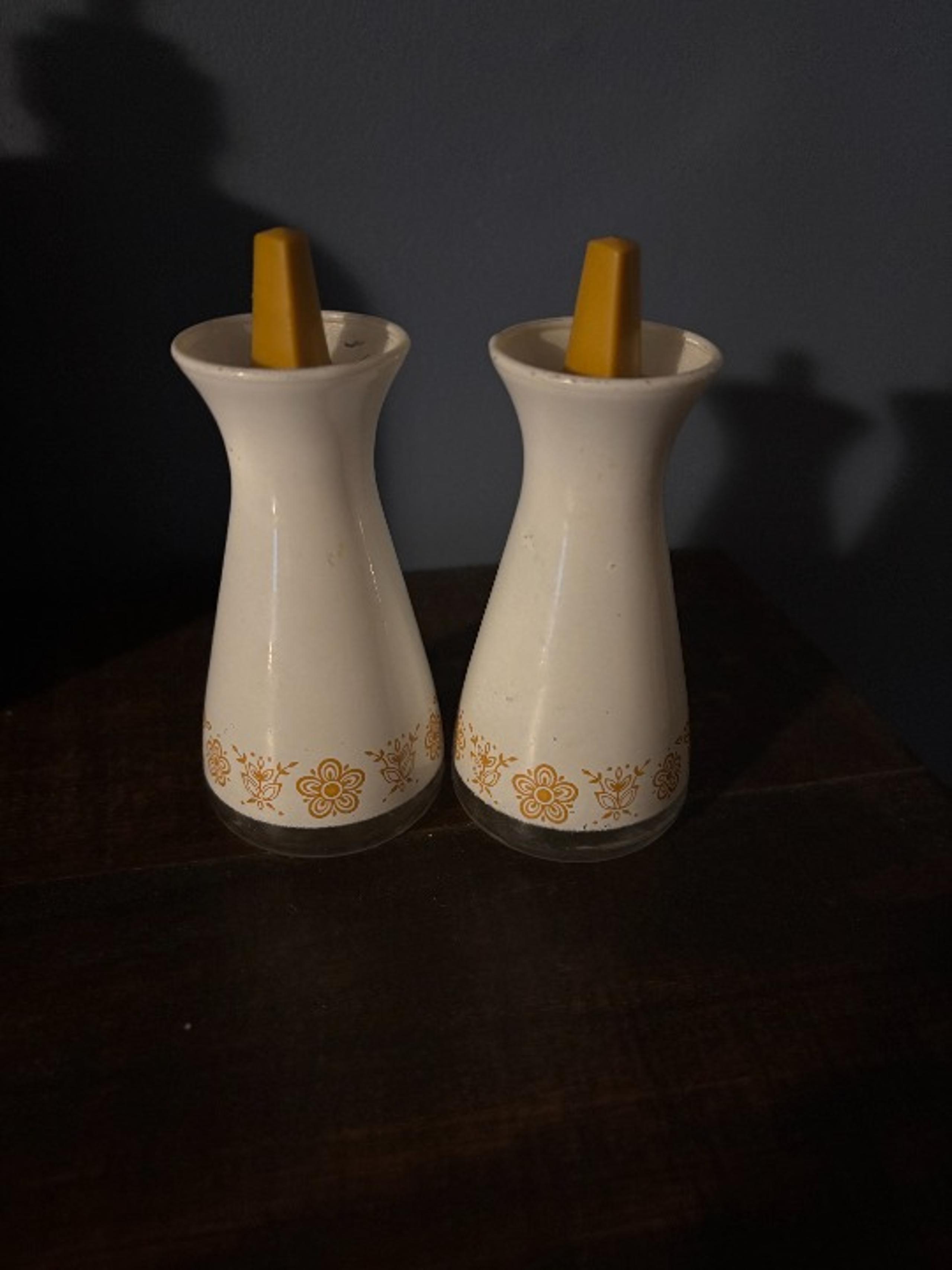 Vintage Pyrex Compatibles Gold Butterfly Salt & Pepper Shakers 1970s