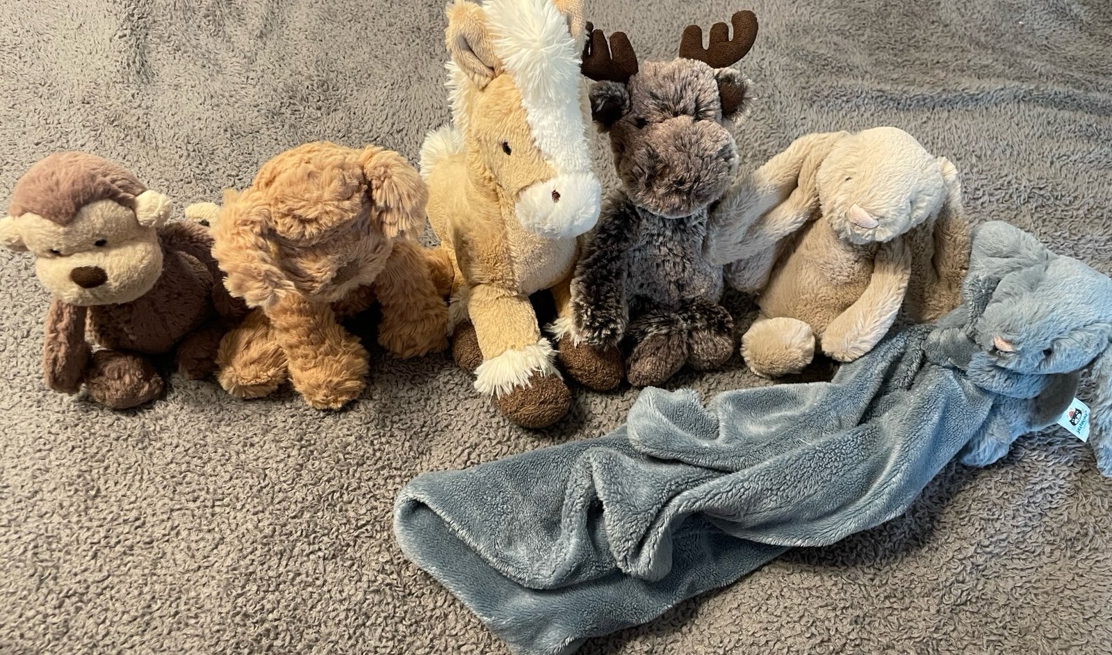 Jellycat mini’s bundle of 6 (hand size)