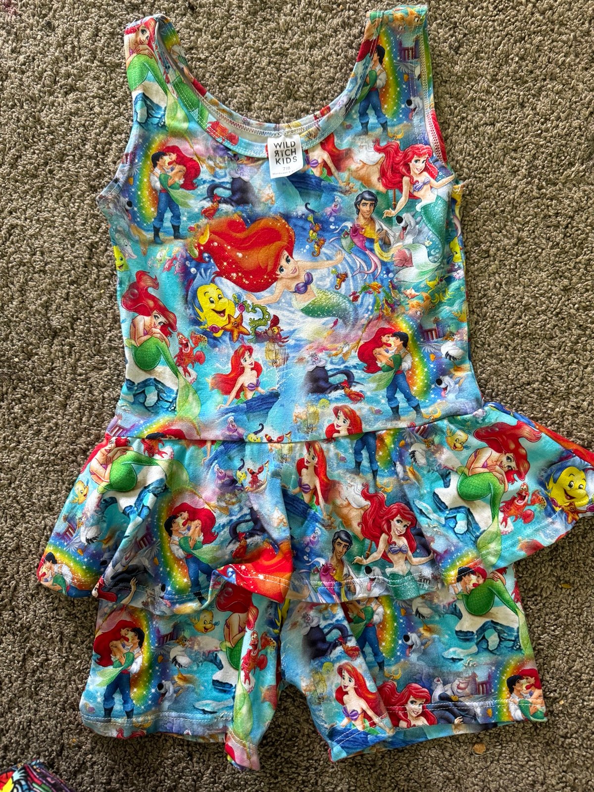 Wild Rich Kids skirted Leo