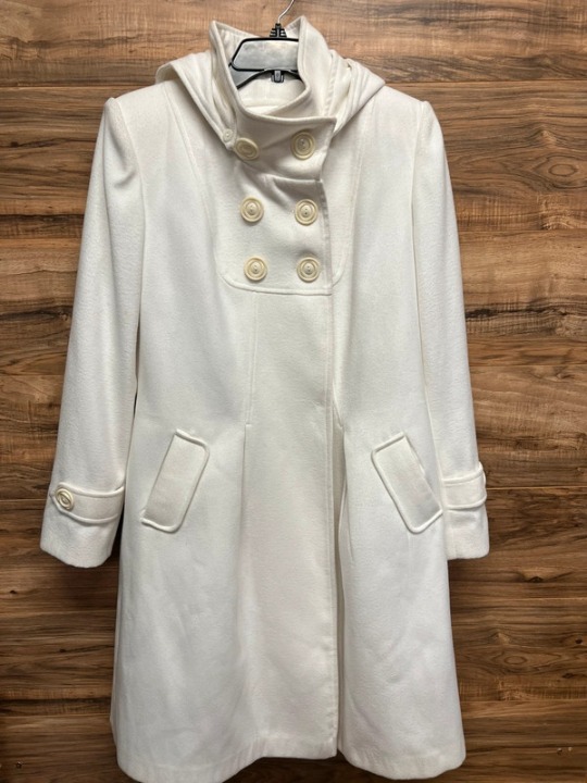 No brand white coat