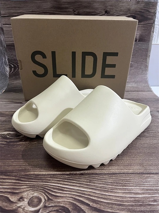 Yeezy slide Onyx US 11