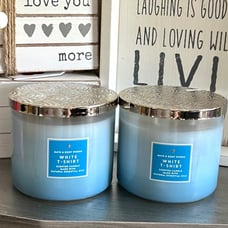 Two NEW Bath & Body Works White T-shirt Candles