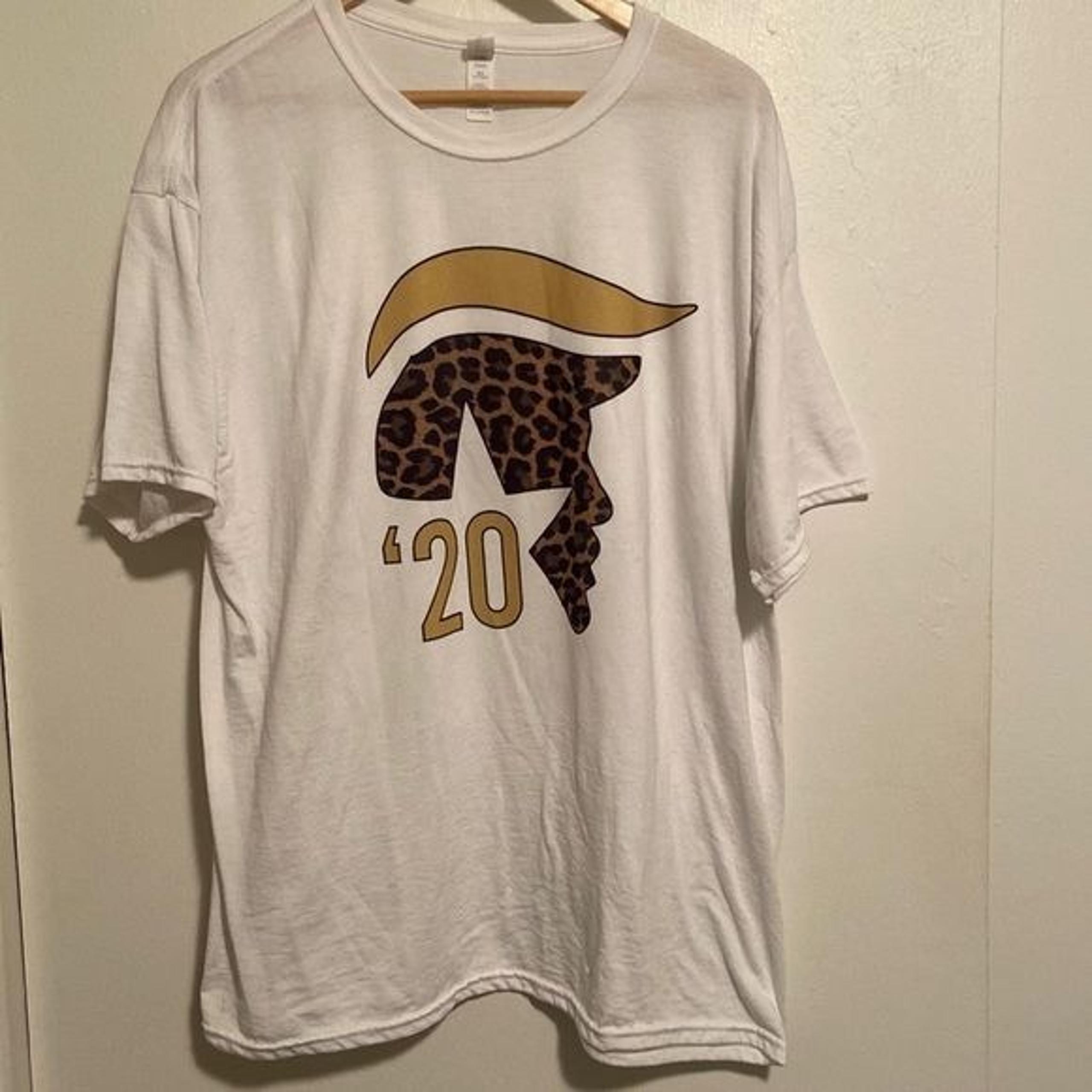 Donald Trump 2020 Animal Print Novelty T-Shirt