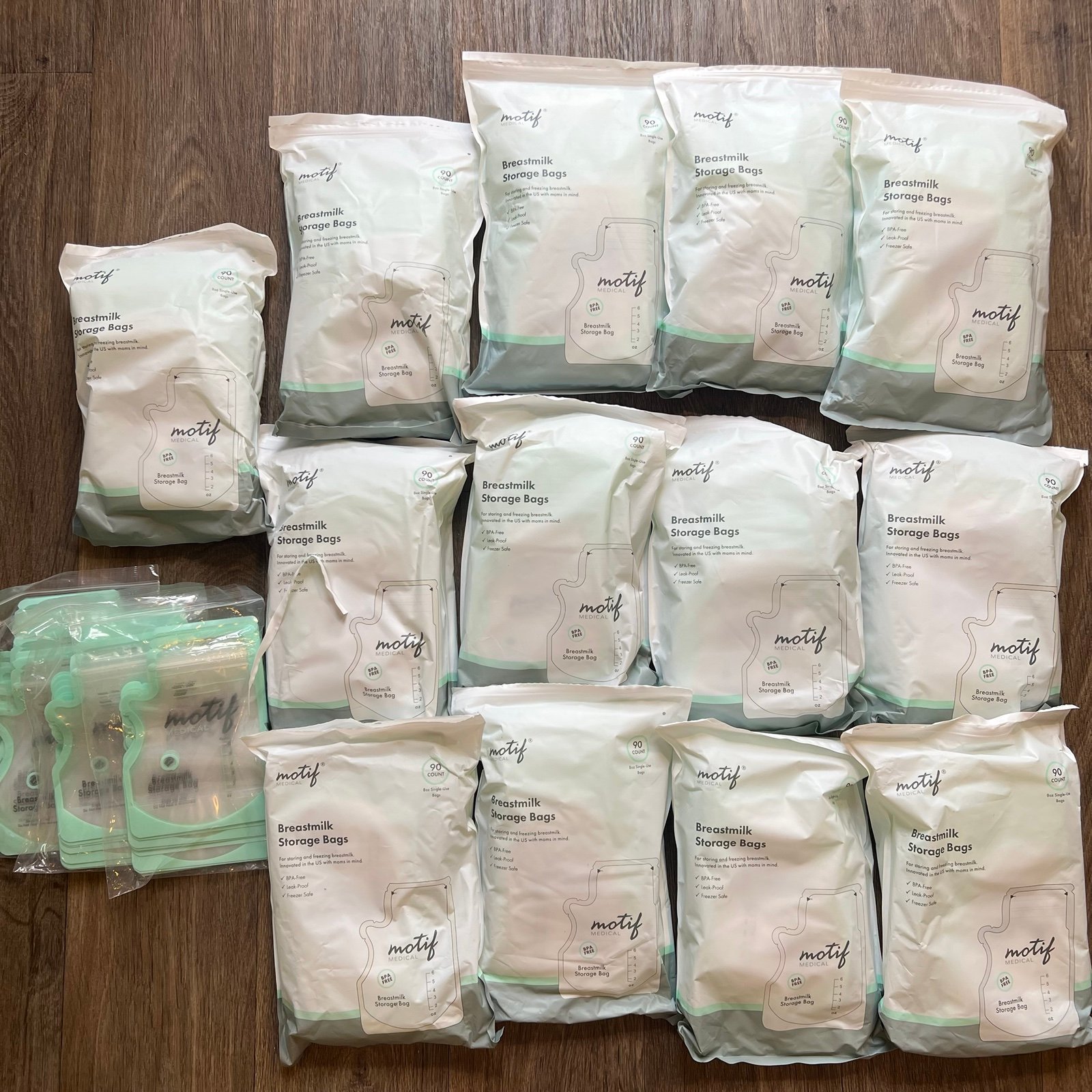 Motif Breastmilk Storage Bags 8oz, 1200+ counts *READ*