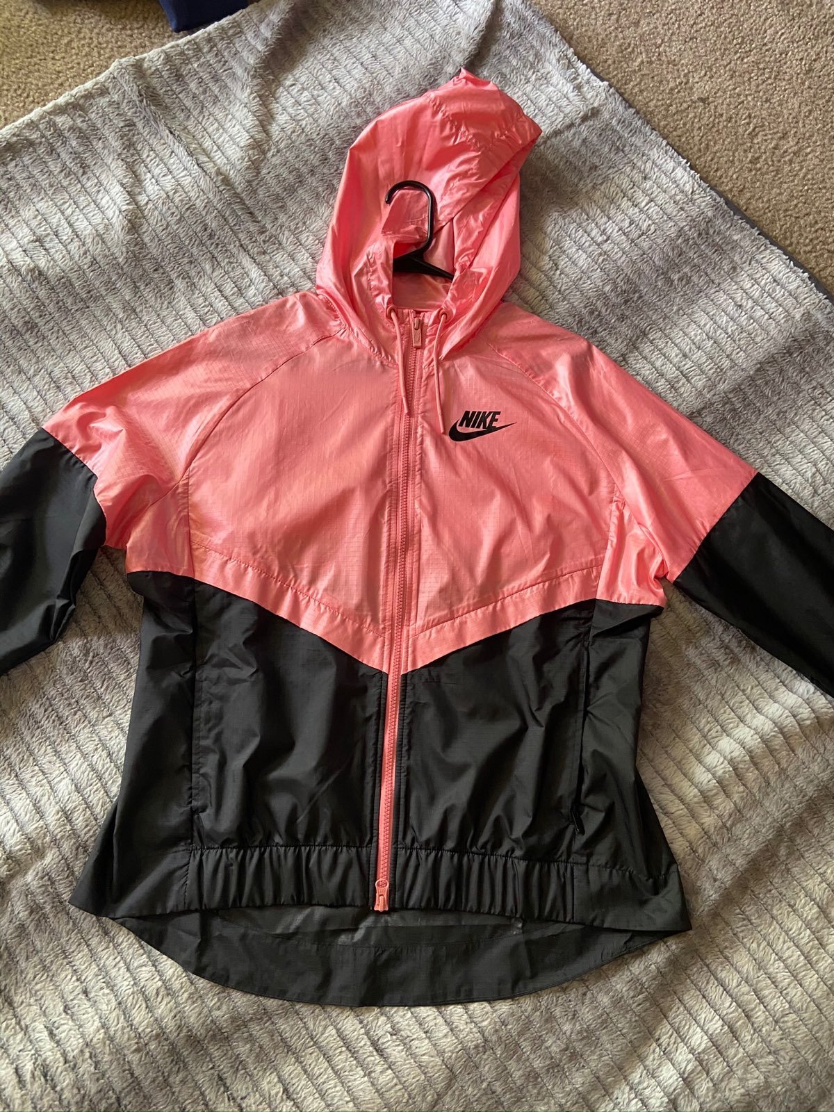 Nike windbreaker