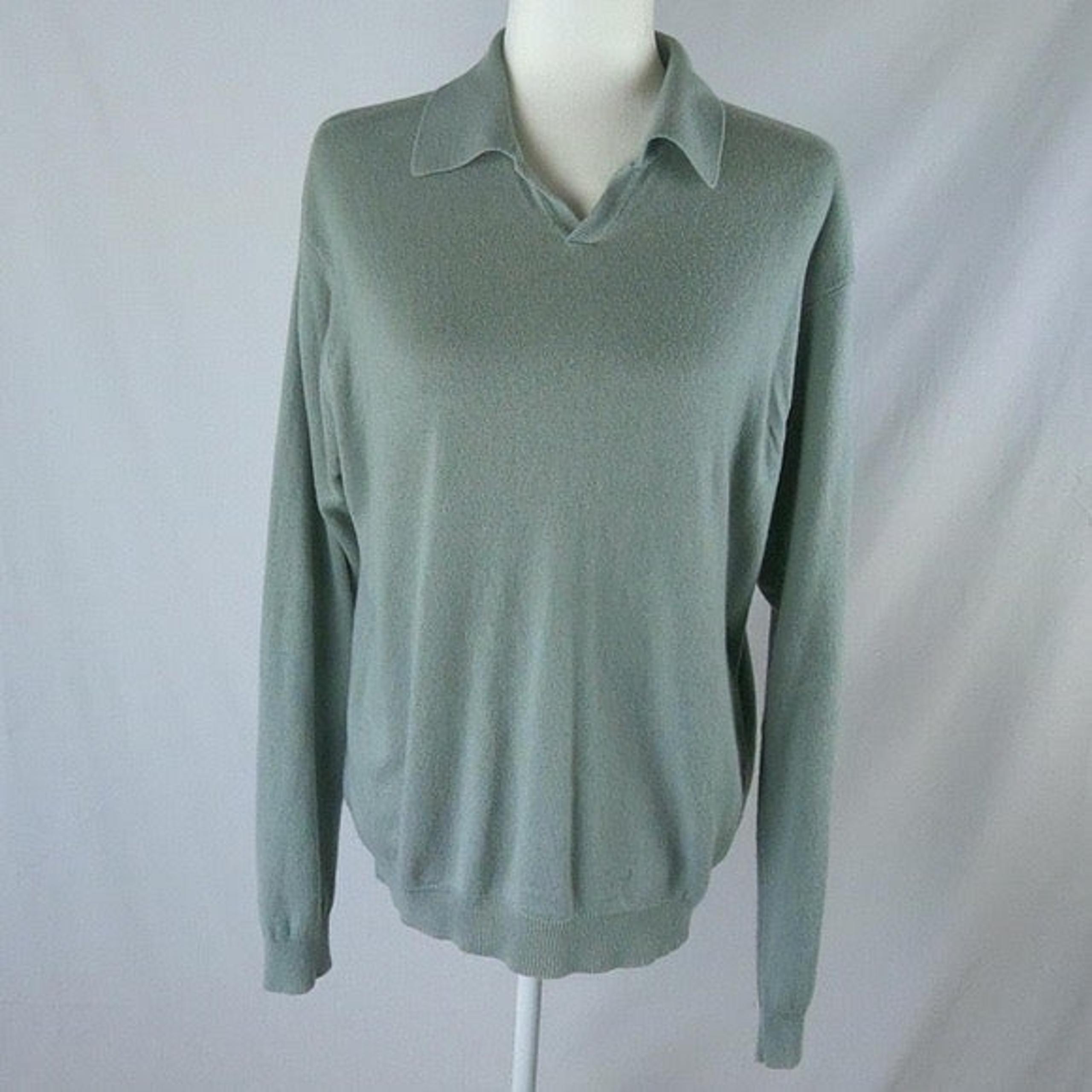 Men’s pullover sweater