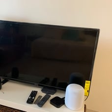 Insignia - 40 Class LED full HD with Ro