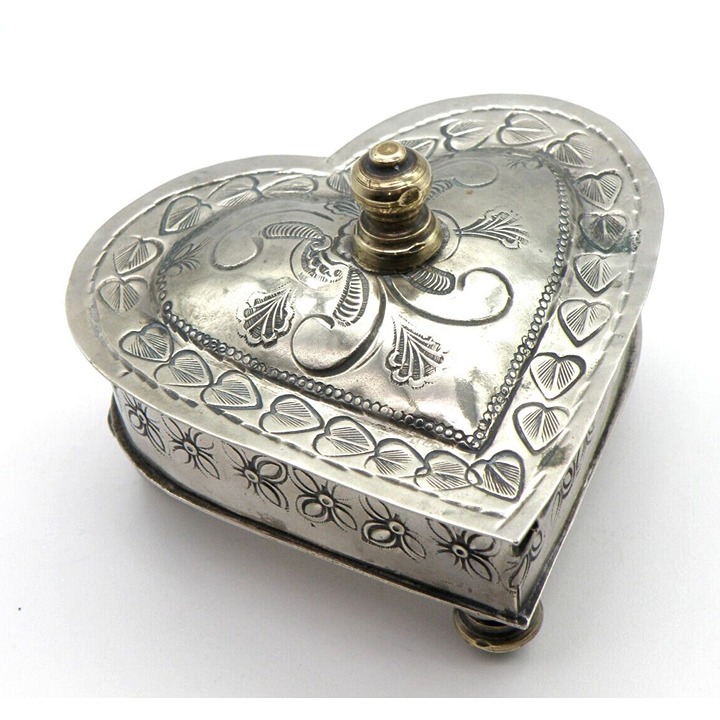 Vintage Heart Shaped Silver Plated Hinged Footed Finial Lid Ornate Trinket Box