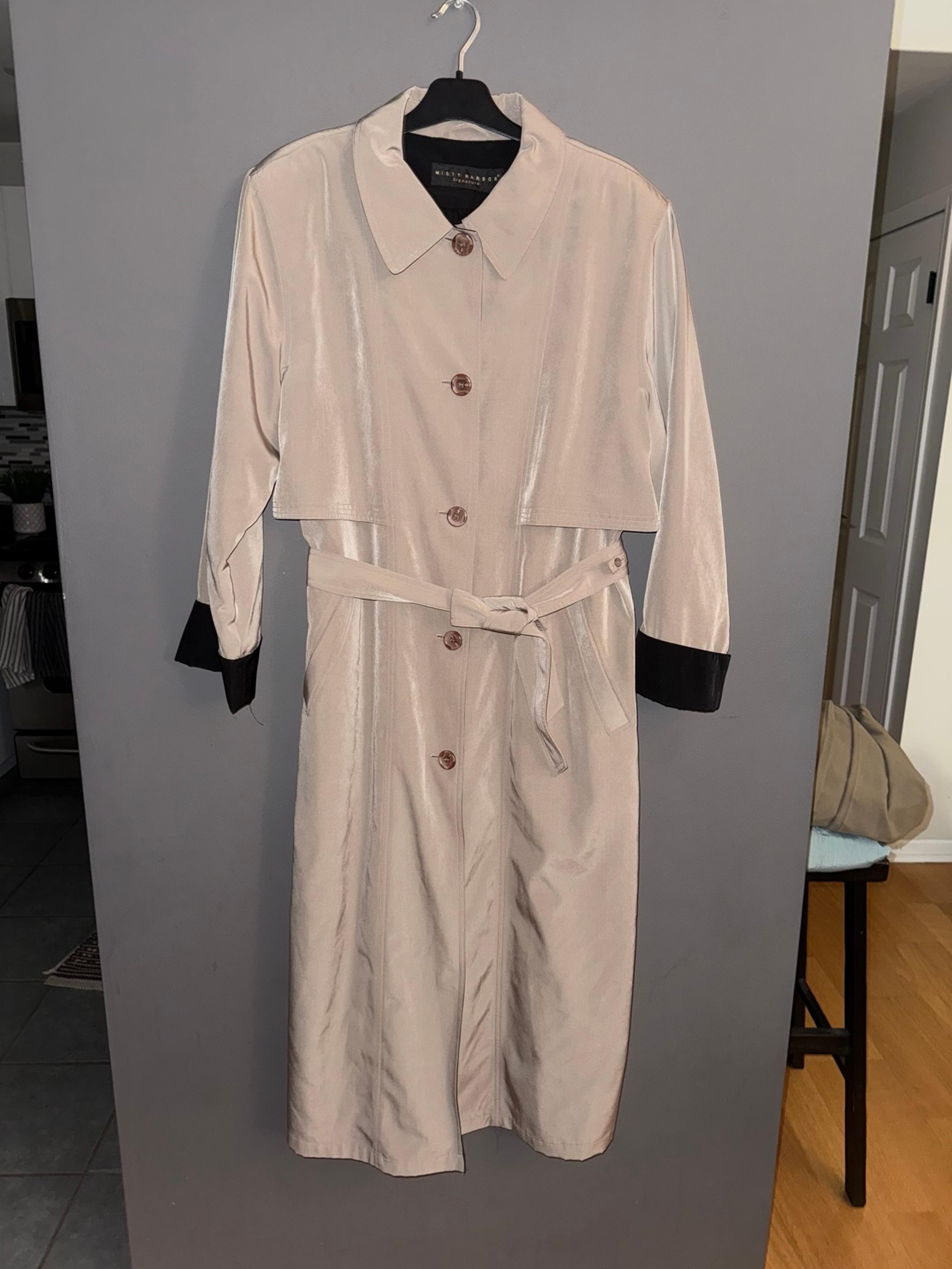 Vintage Misty Harbor Women's Classic Lined Trench Coat Tan