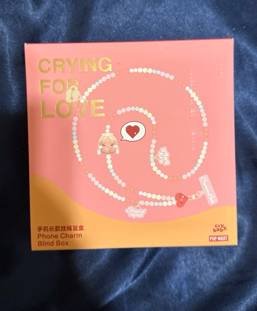 Crying for love phone charm