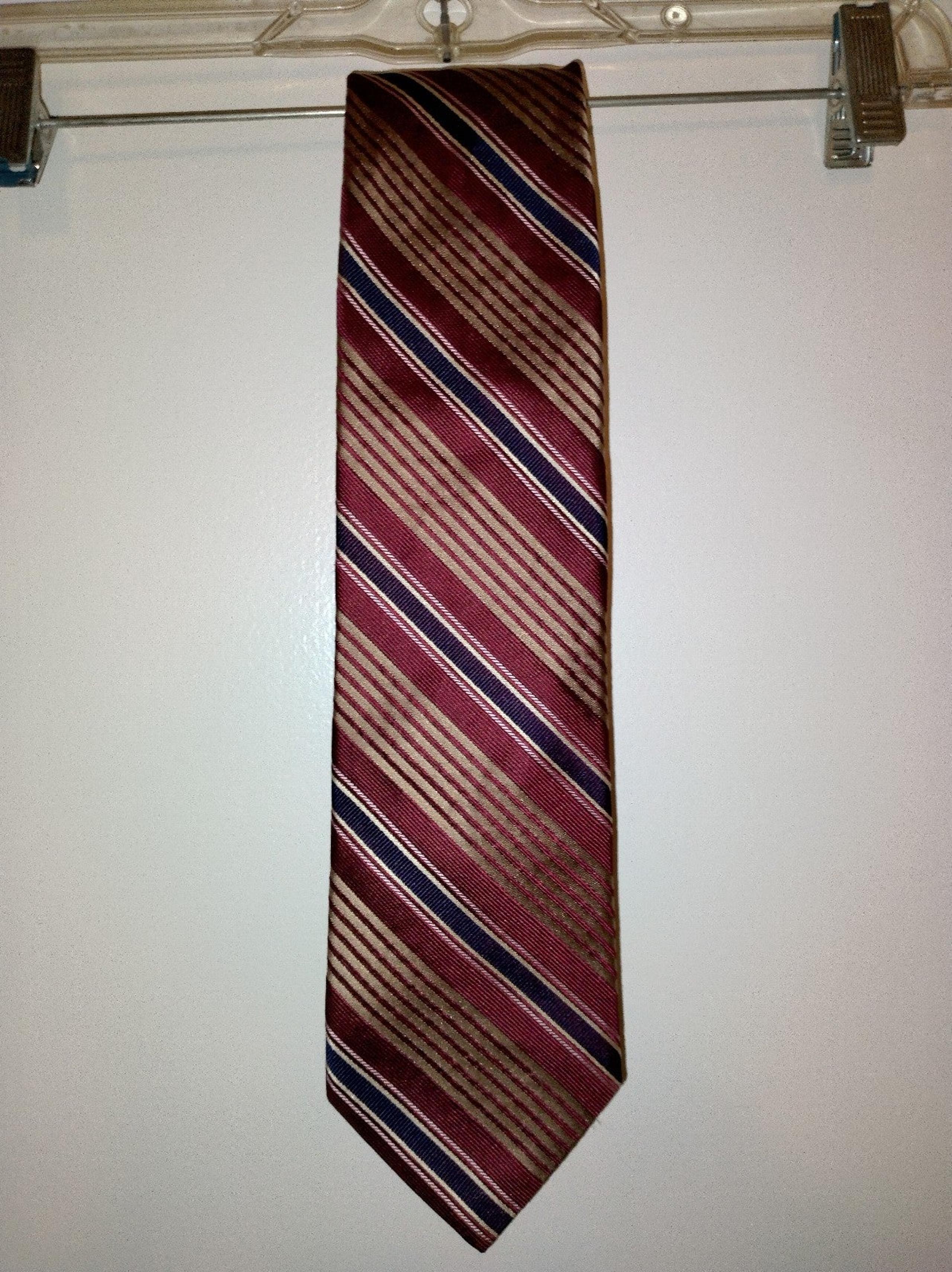 Hart Schaffner Marx men's silk tie