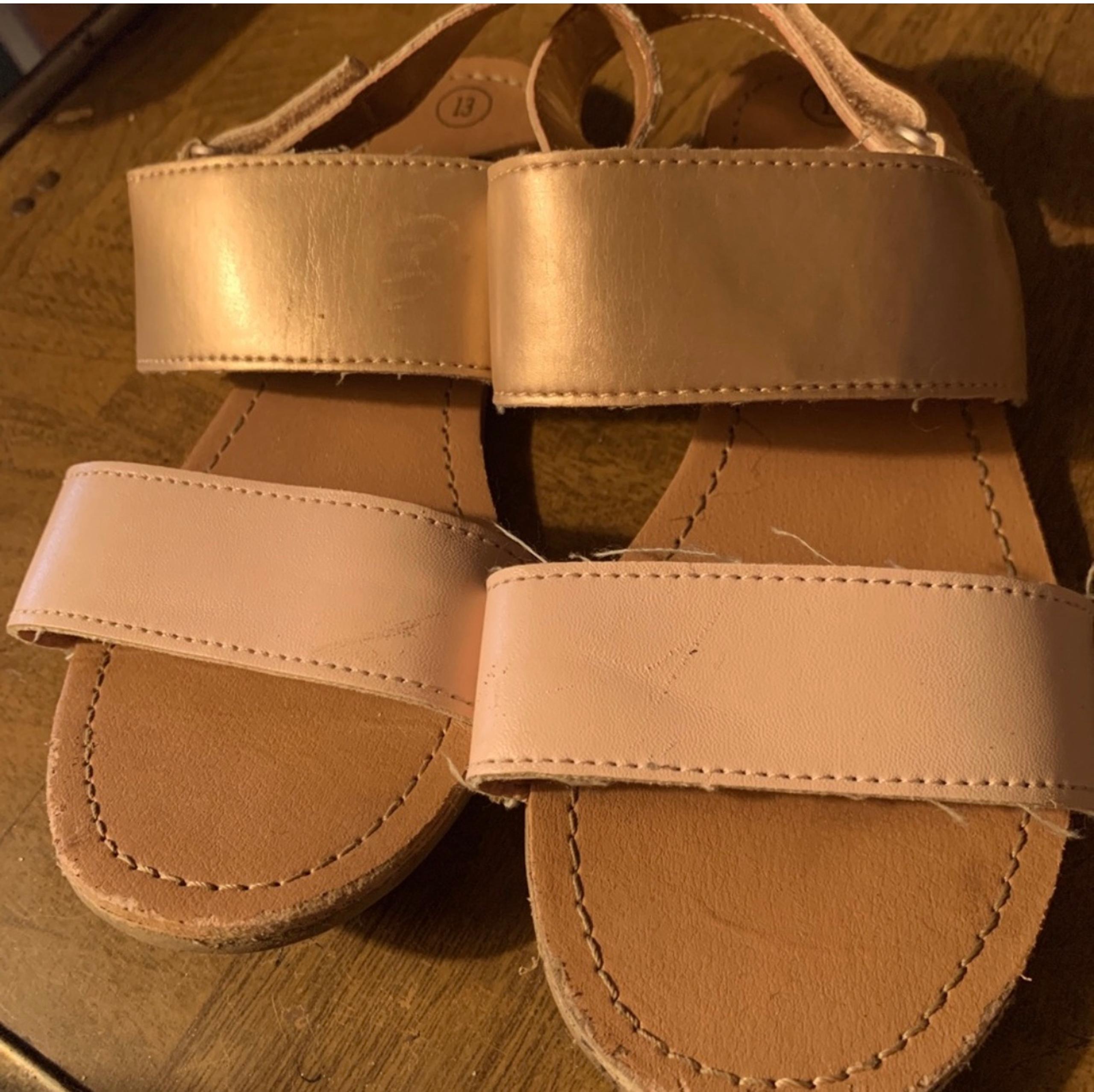Zoe & zac sandal kids/girls size 13
