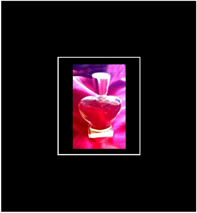 New Rare Coeur de Paris Women's Limited Edition Perfume, Very Nice