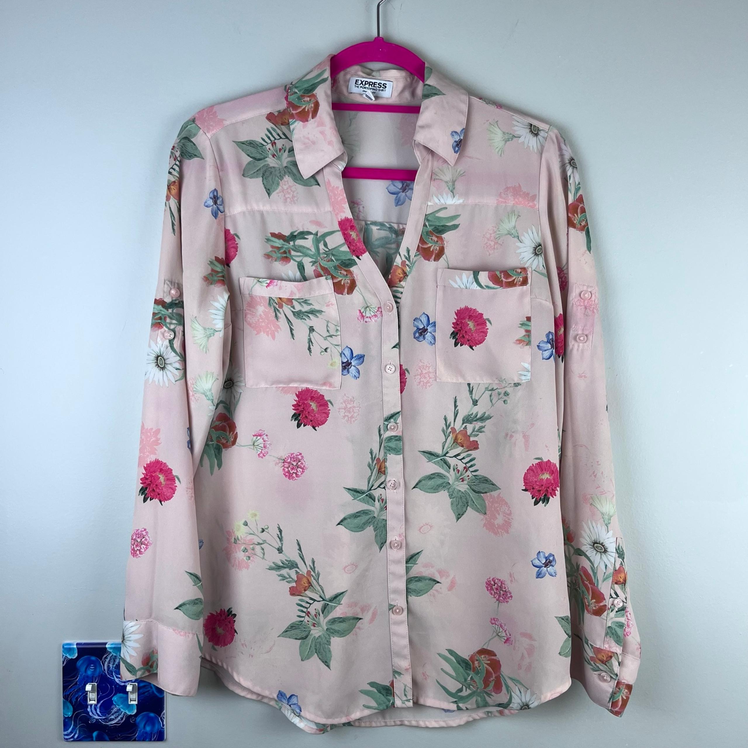 Woman’s Express the Portofino Floral Button Down Career Work Blouse Top Medium