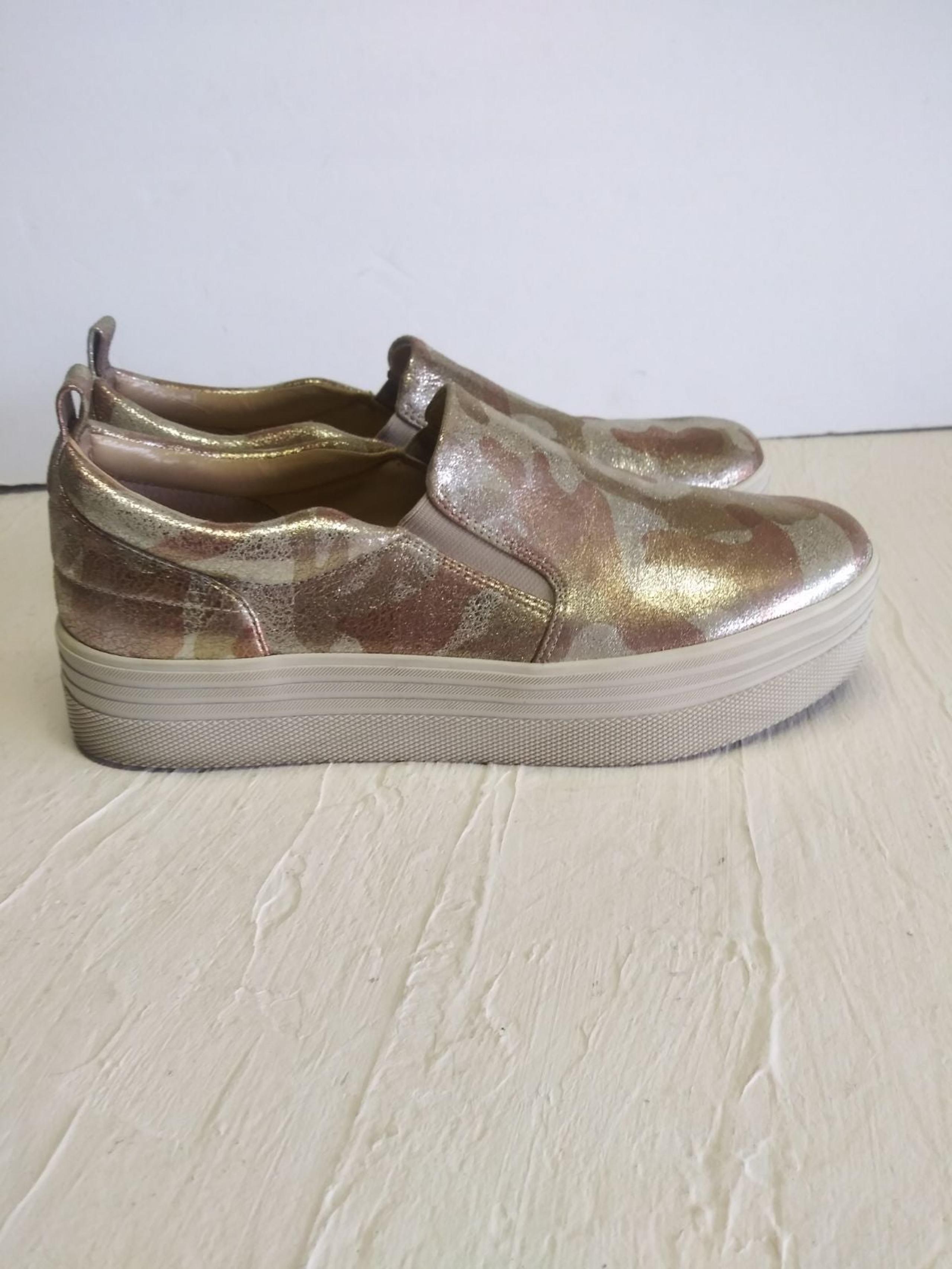 Marc fisher ltd elisse camo slip on