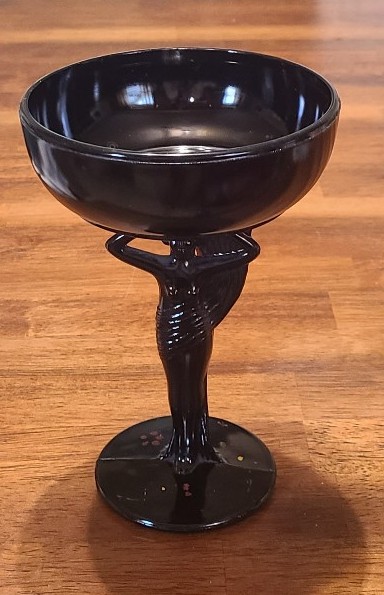 LE Smith carrie female pedestal compote