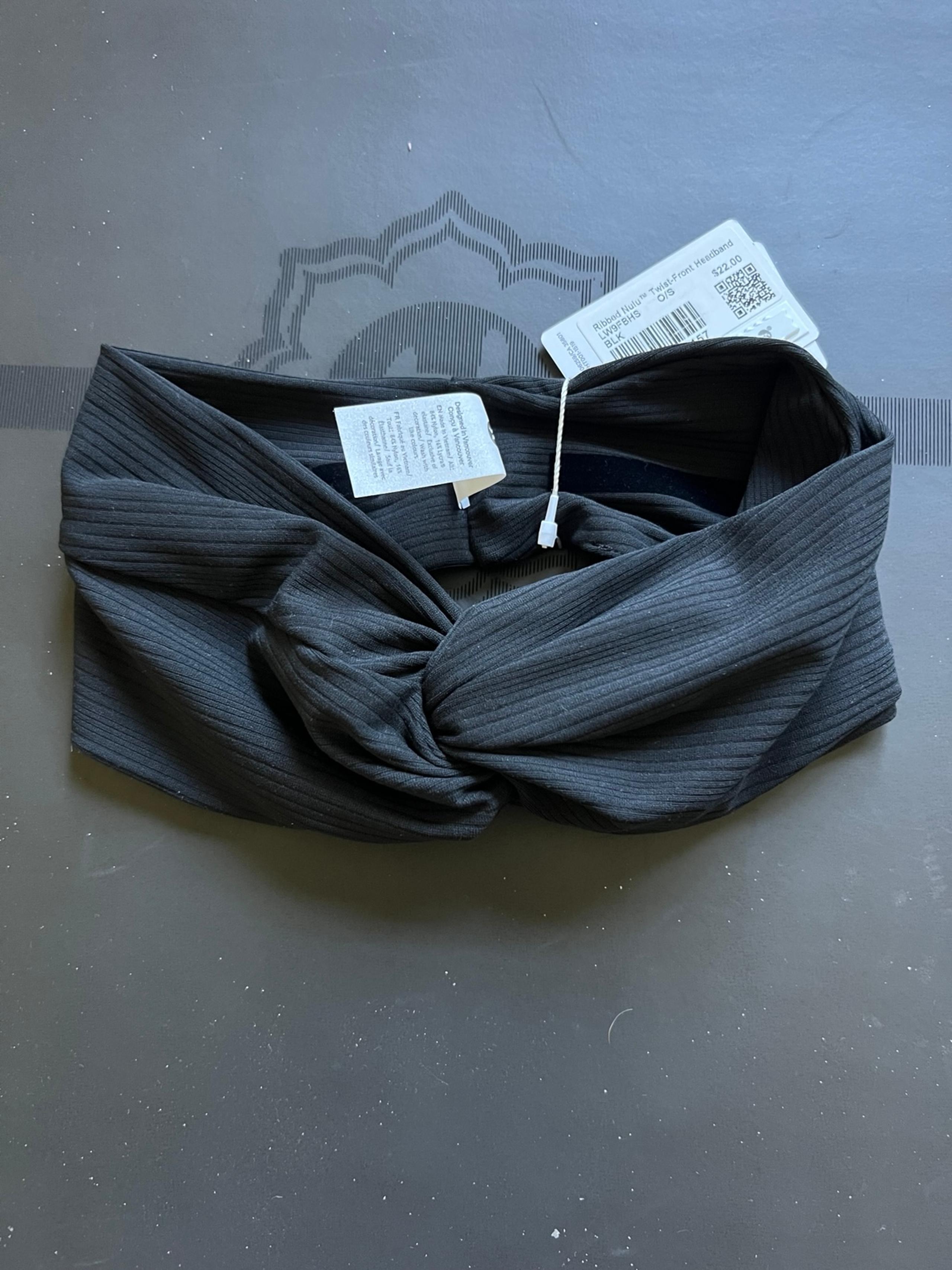 NWT Lululemon Women's Ribbed Nulu Twist-Front Headband Black Nonslip Grips