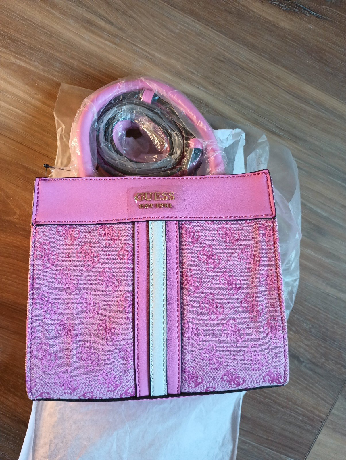 guess kasinta pink logo mini tote