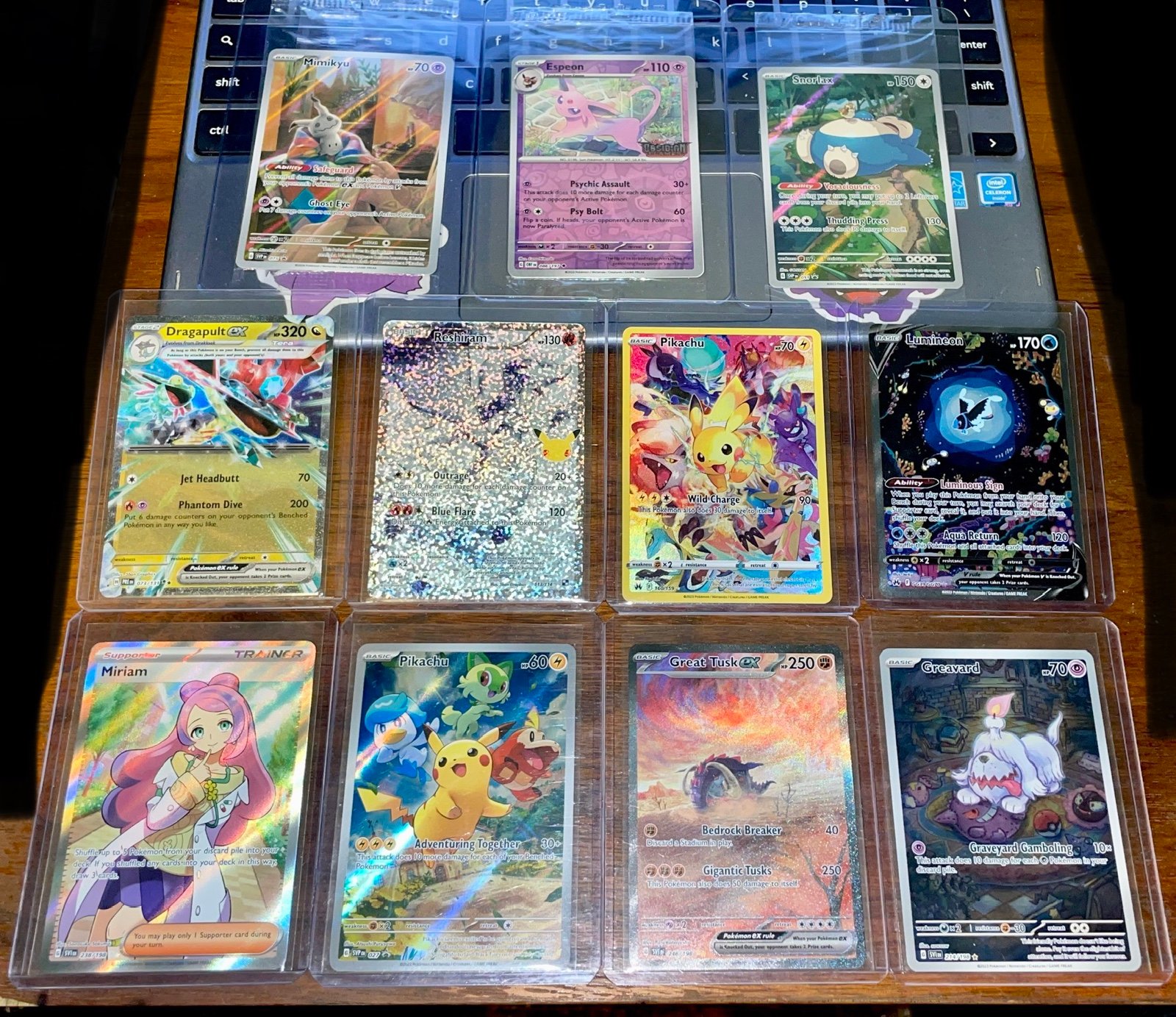 Pokemon - Lot of (11) Cards: Pikachu (Secret + Promo) + Reshiram + Espeon + +