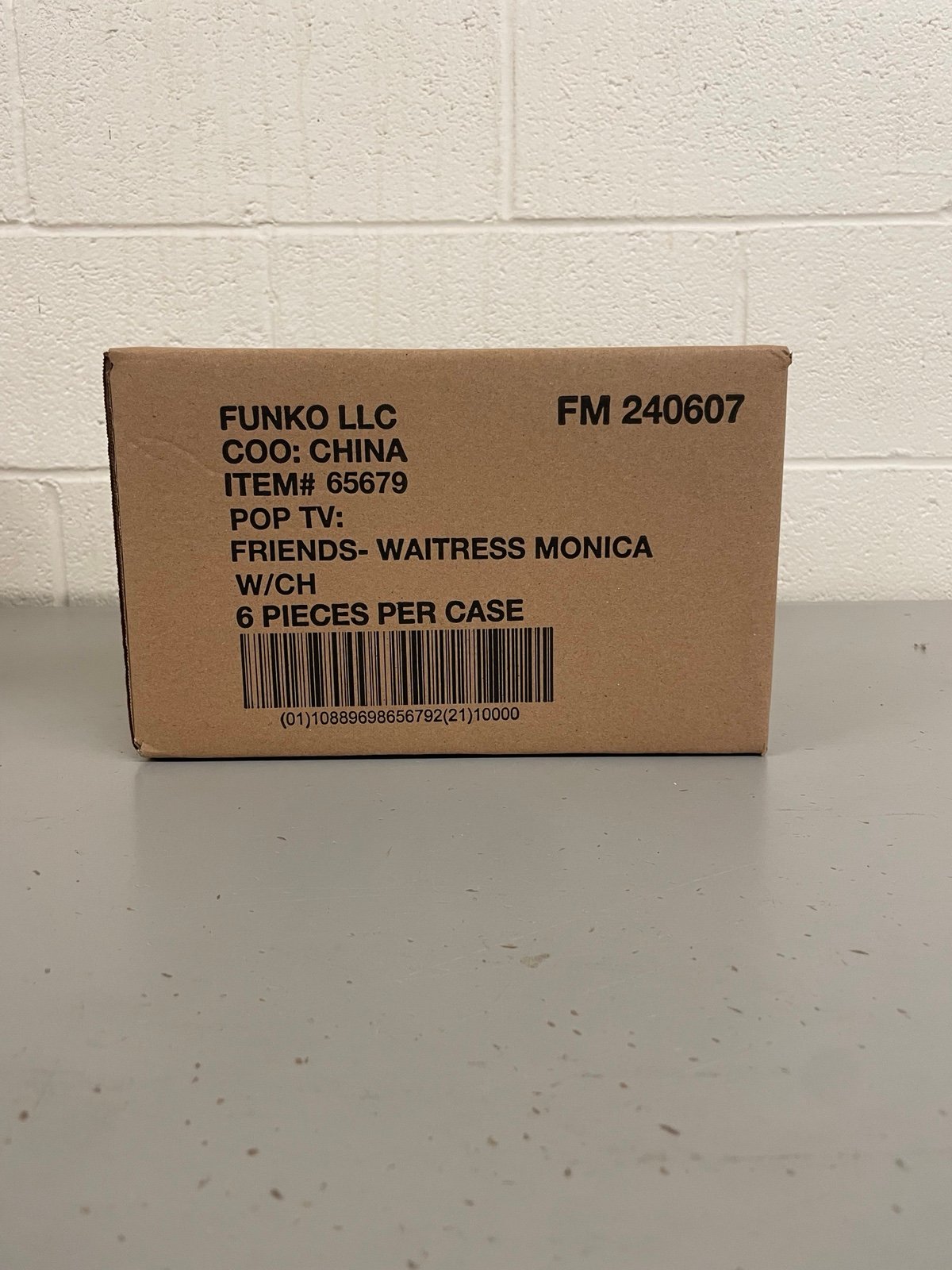 FUNKO POP! MONICA GELLER #1279 SEALED 6 PIECE CASE W/CHASE!!