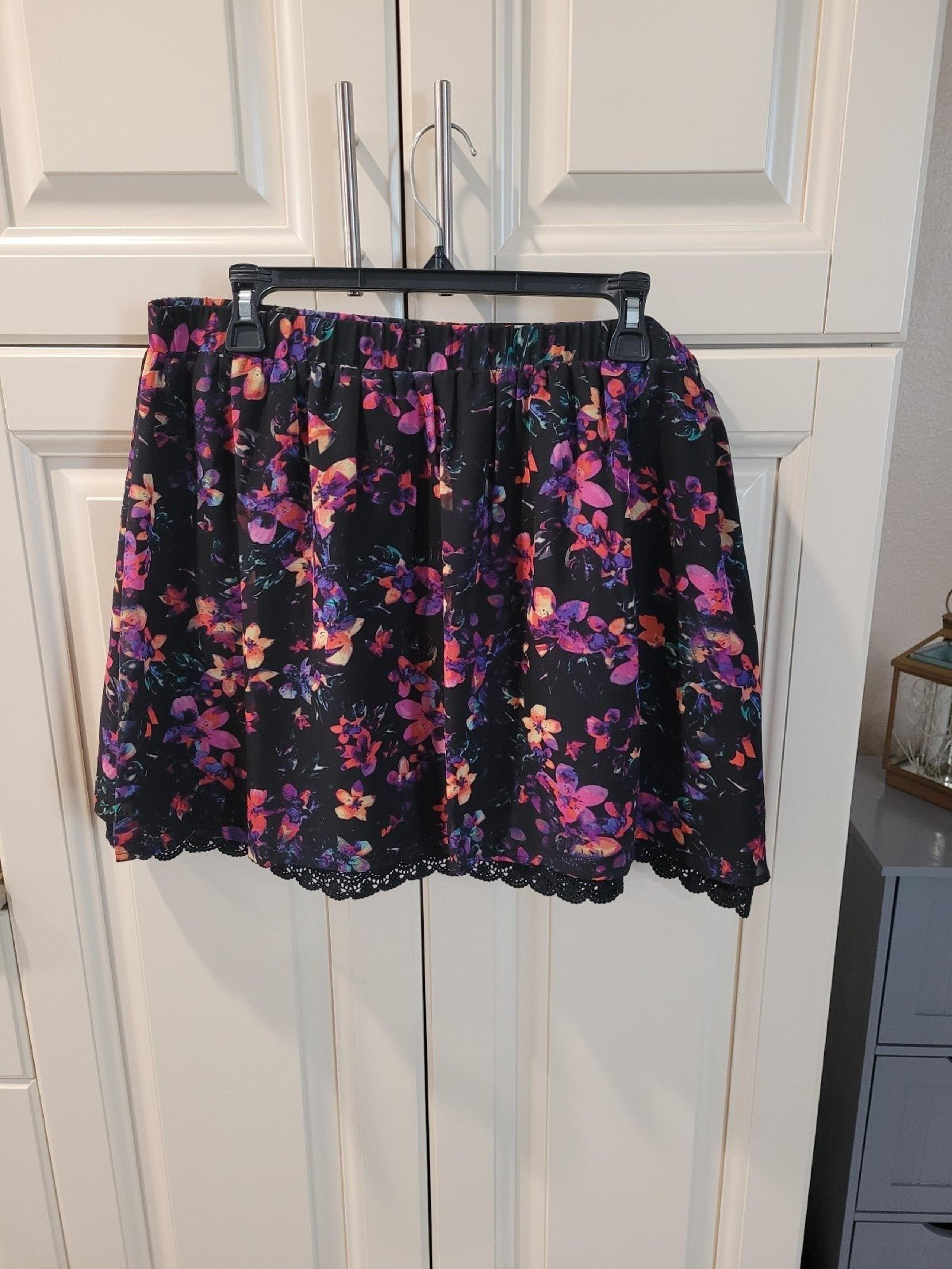 Decree Floral Mini Skirt