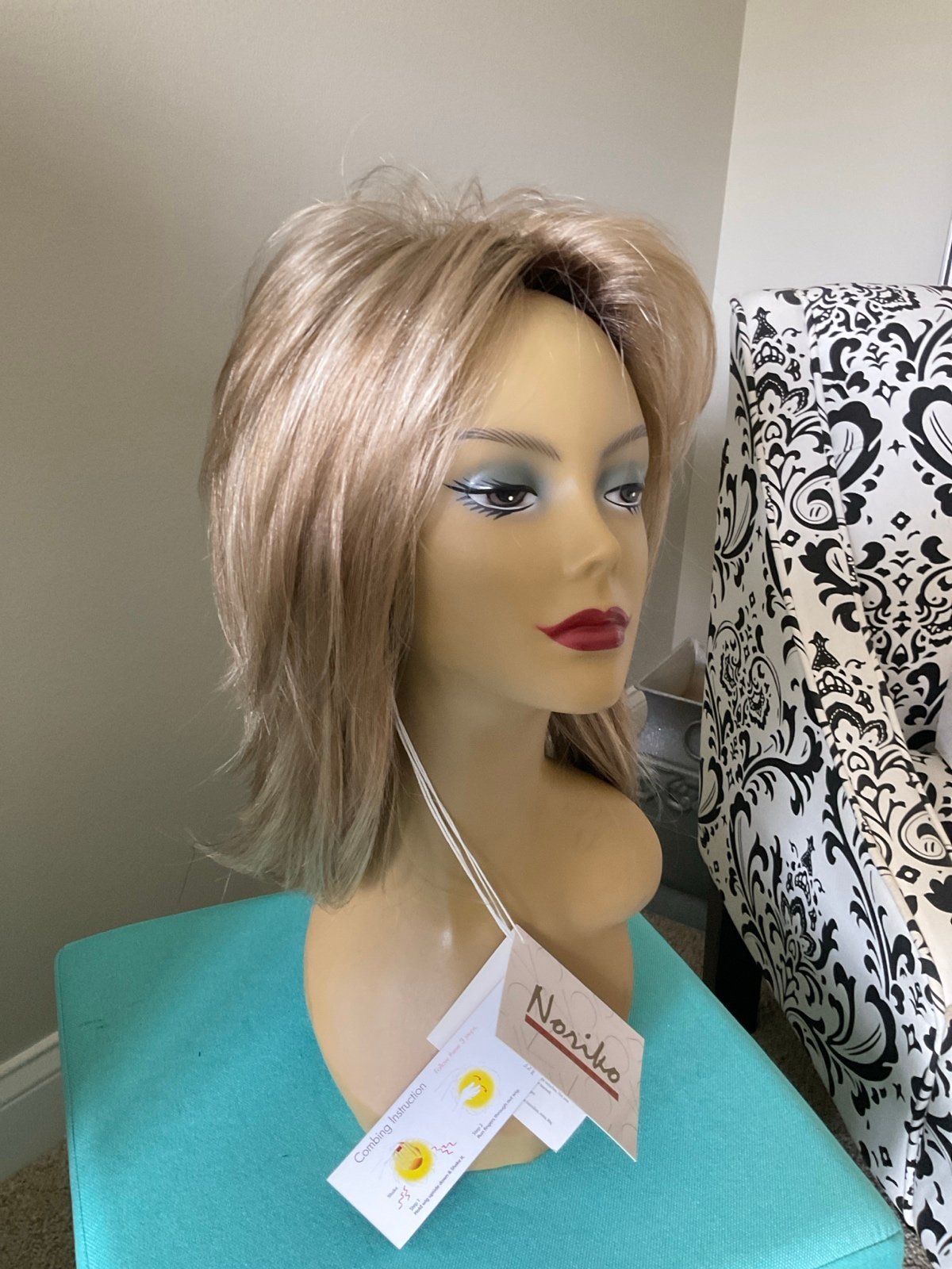 Noriko Jackson Wig (Brand New with Tags attached) (Creamy Toffee R)