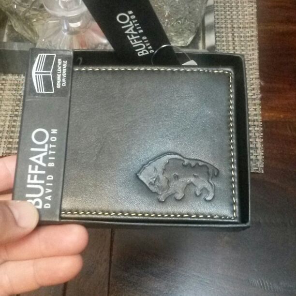 Buffalo David Bitton wallet