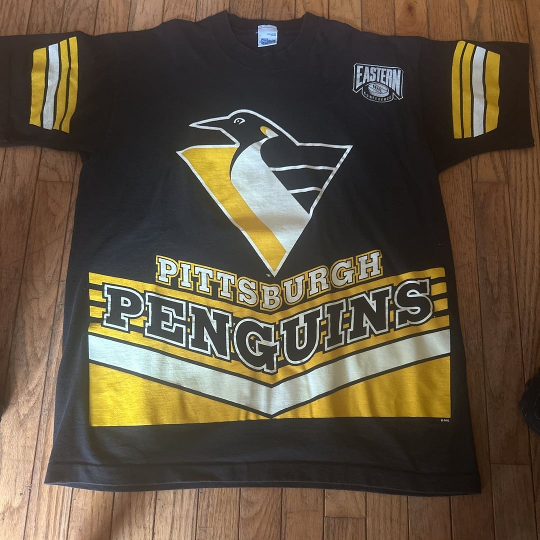 Vintage Pittsburgh Penguins AOP NHL shirt size L 1990s