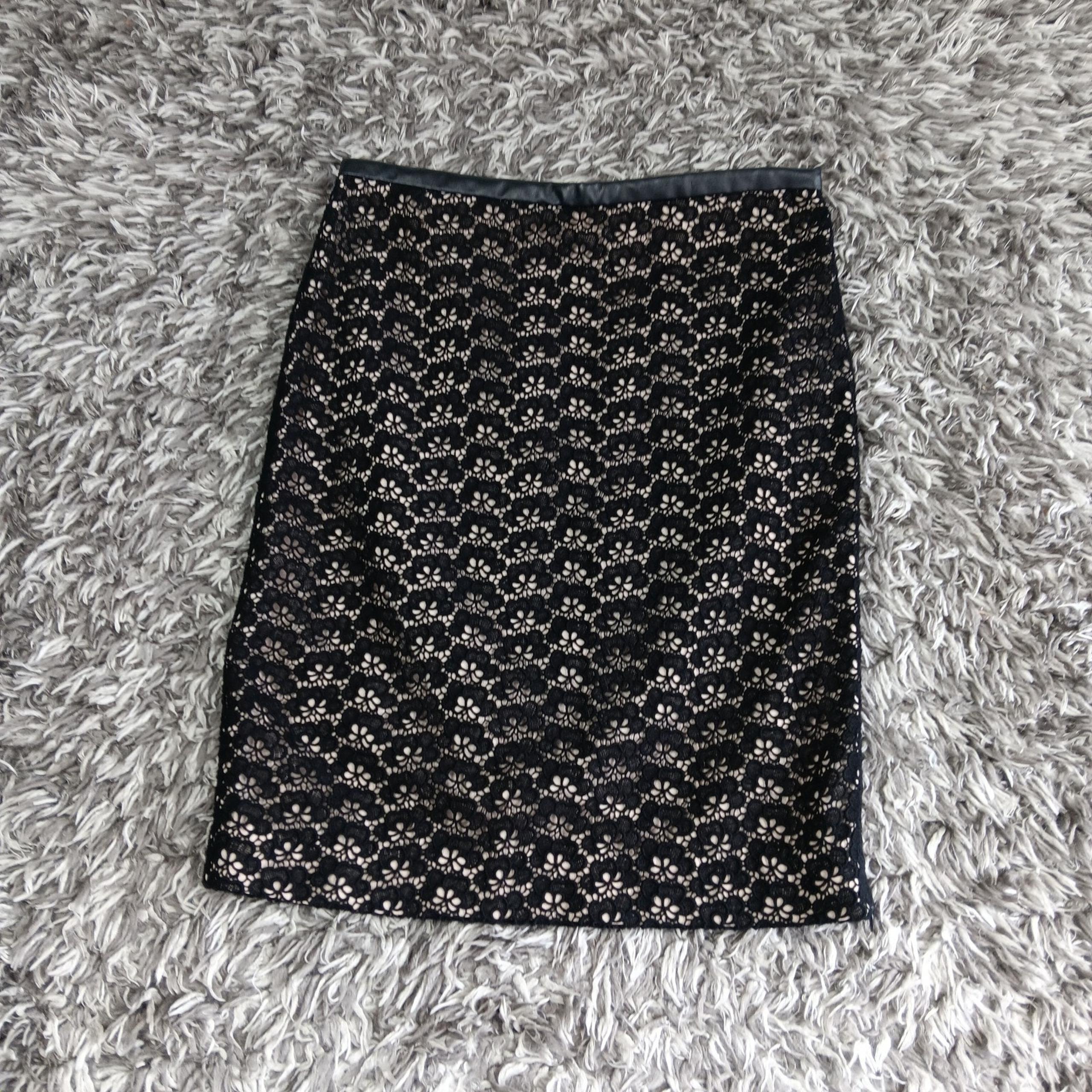 Diane von Furstenberg Stevie Acorn Womens 10 Black Lace Floral Pencil