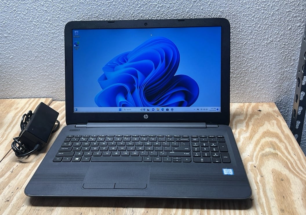 HP 250 G5 Intel i3-6006u 2.00 GHz 8 GB RAM 1TB HDD windows 11