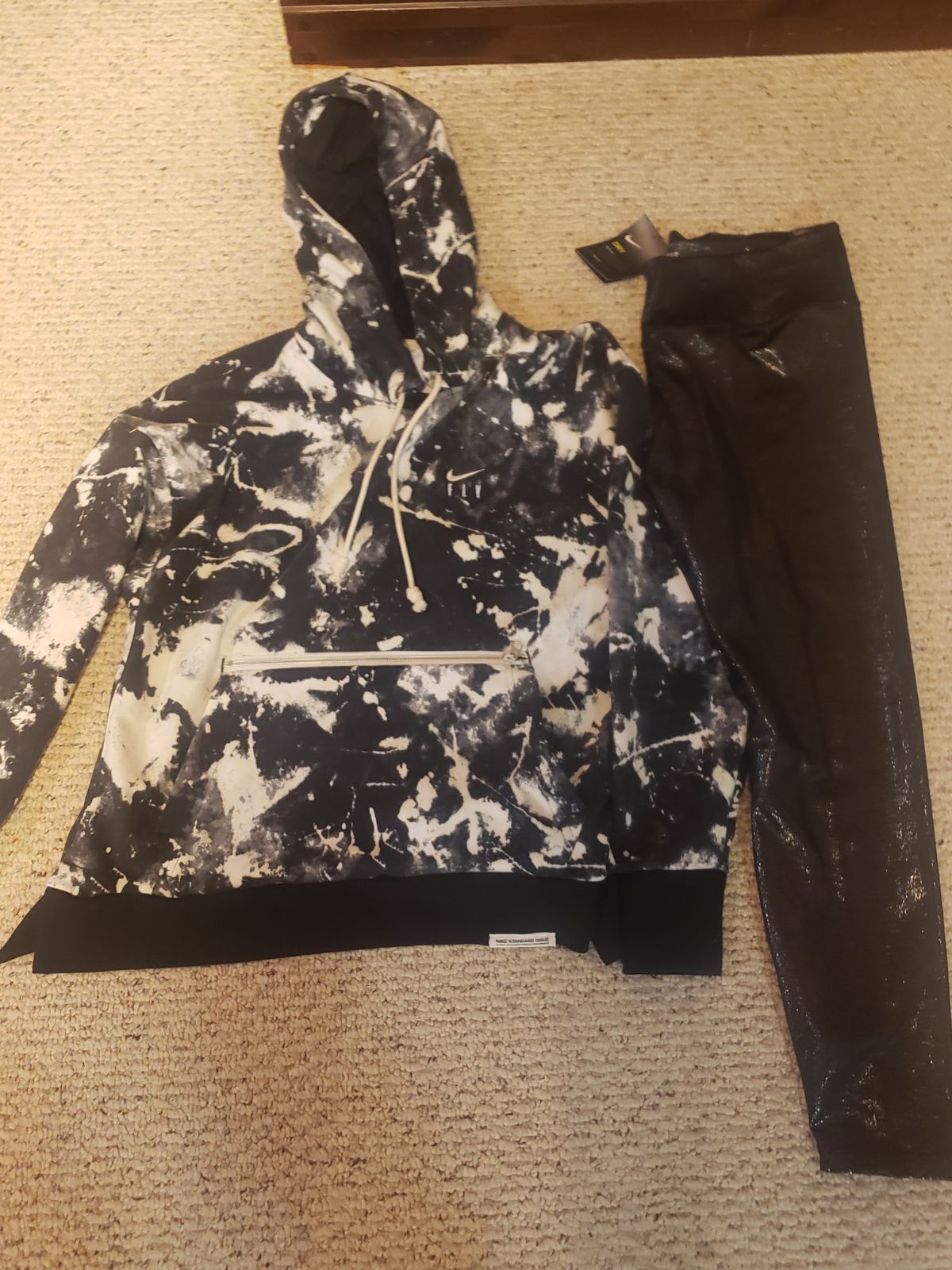 Hoodie and mathing nike leggings