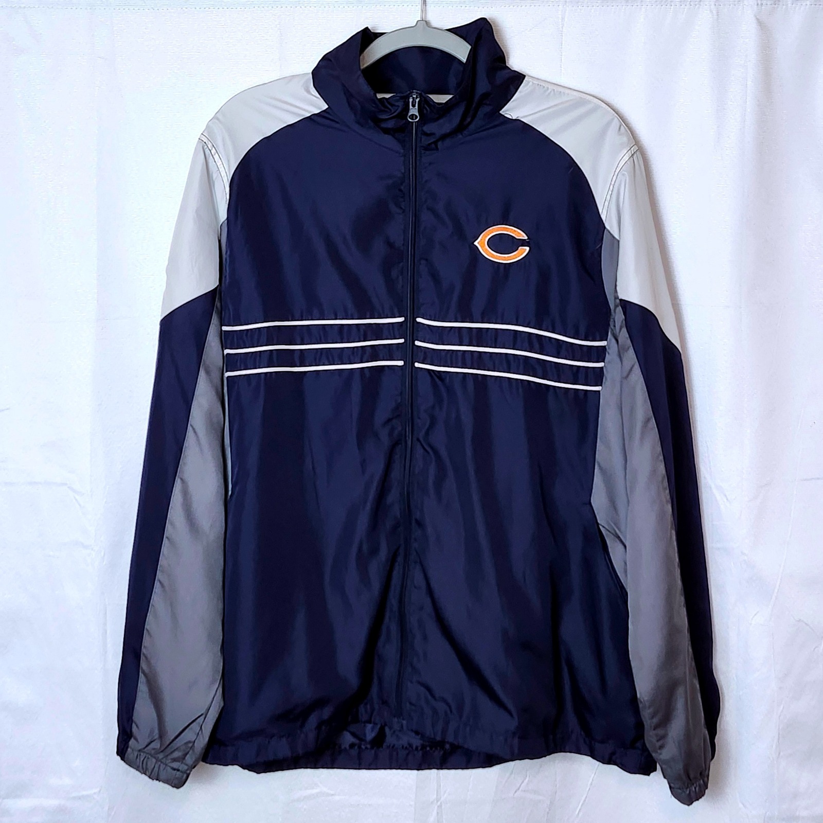 人気ブランド 海外通販 - 国内入手困難 NFL REEBOK TEAM SPORTS WINDBREAKER BEARS CHICAGO APPAREL ウォームアップウェア