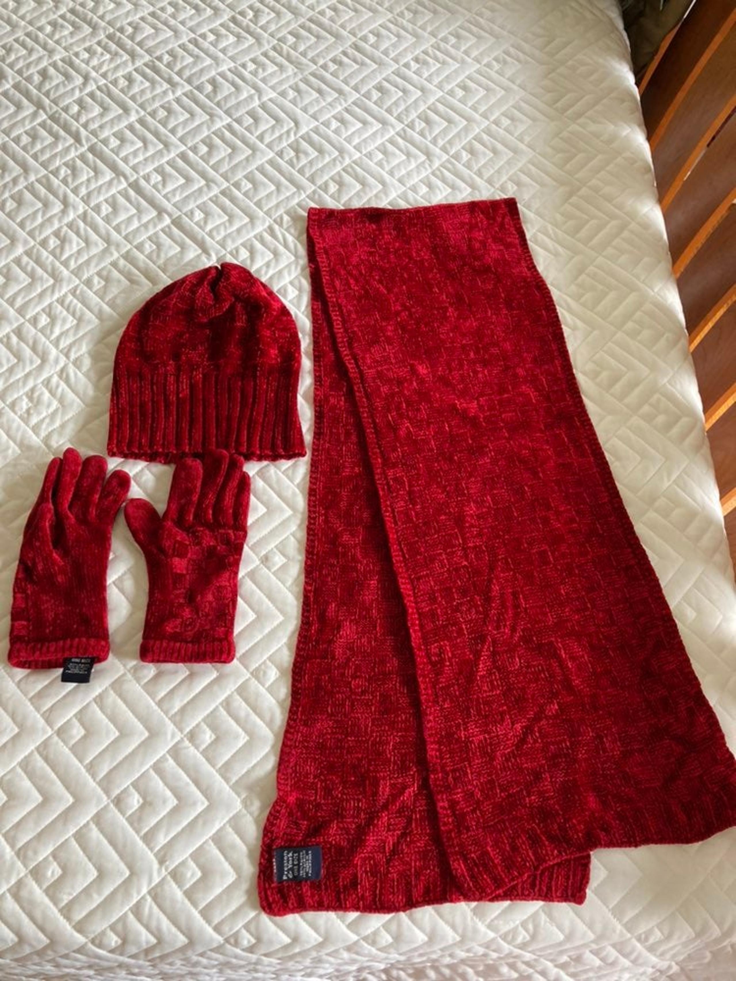Preston and York Red scarf, hat, gloves