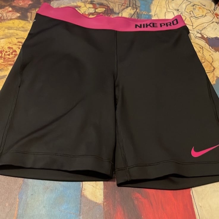 Black and Pink Nike Pro Shorts (size:L)