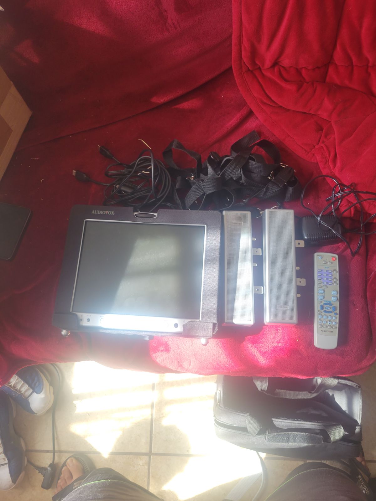 Audiovox D1210 Portable DVD Player (12.1 )