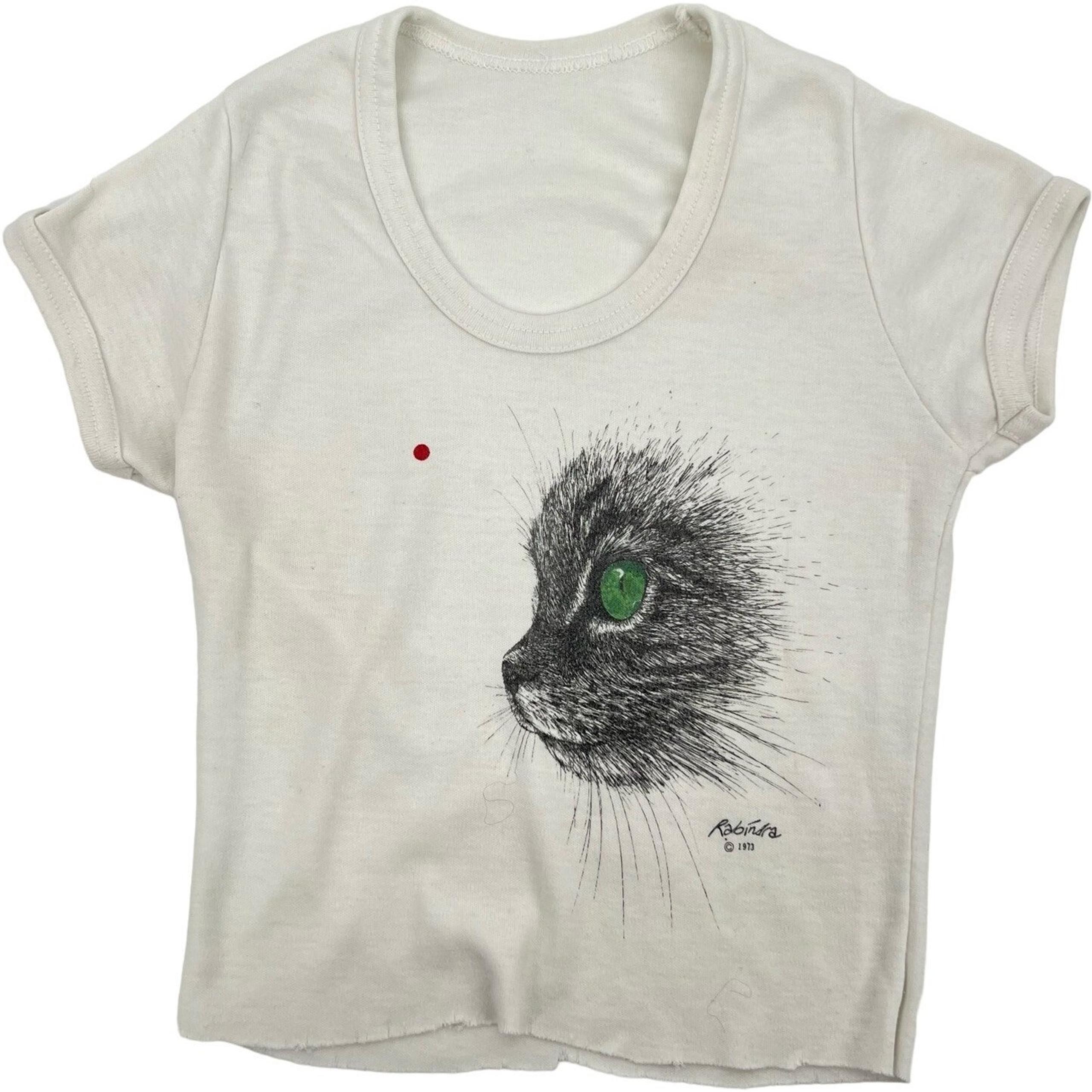VTG 1973 women's Rabindra Danks "Mischief" Green-eyed cat cropped ringer t shirt