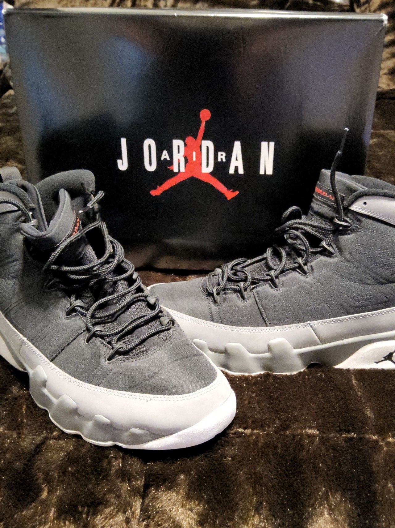 Jordan 9 Retro