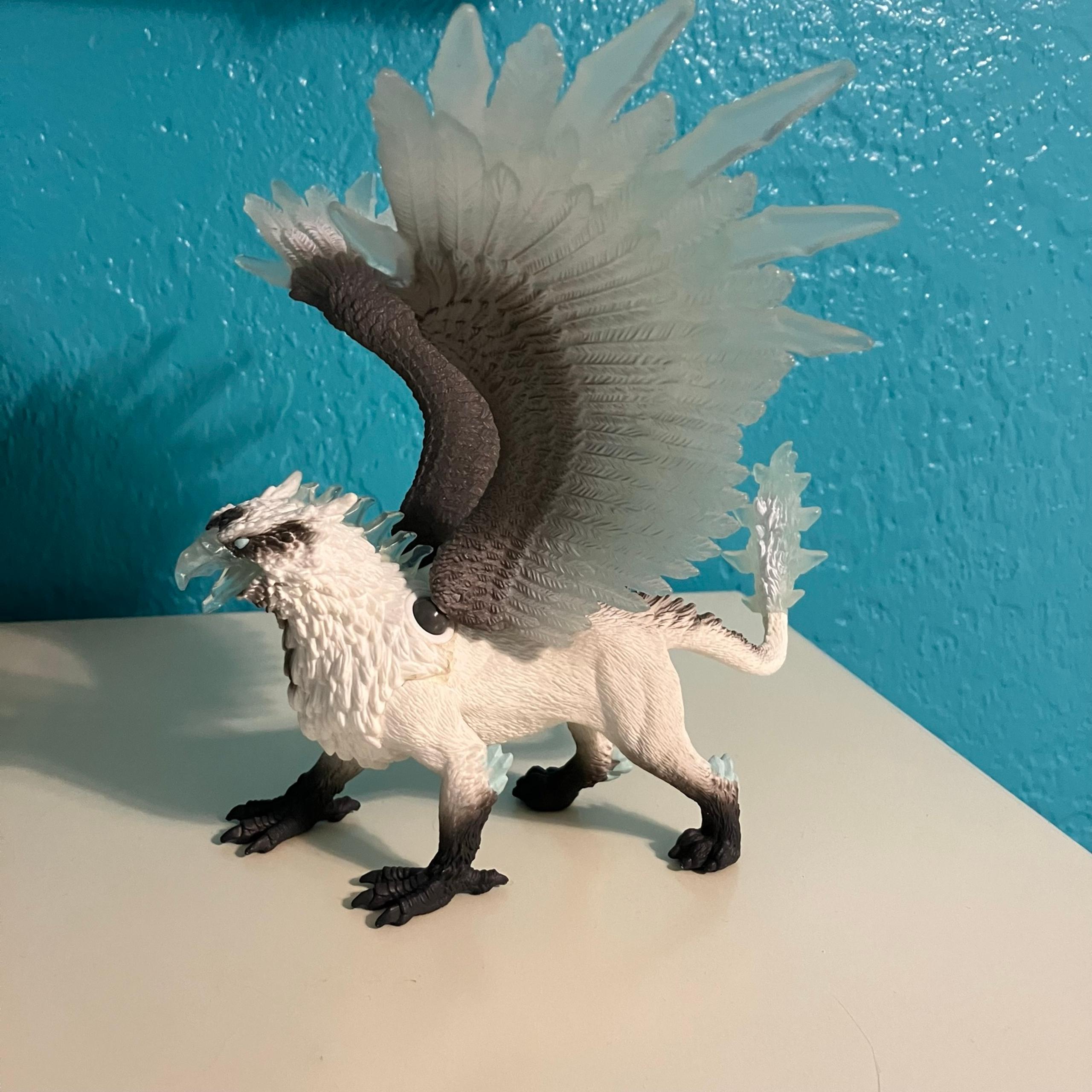 Schleich Eldrador Ice Griffin Figure