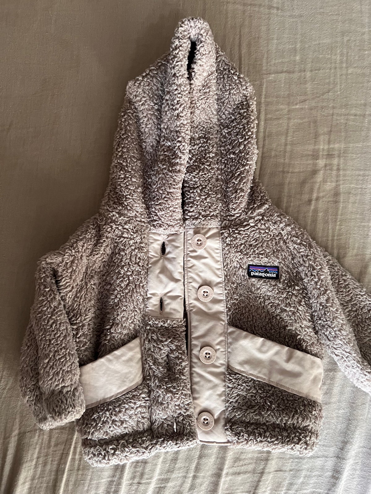Patagonia size 12 months