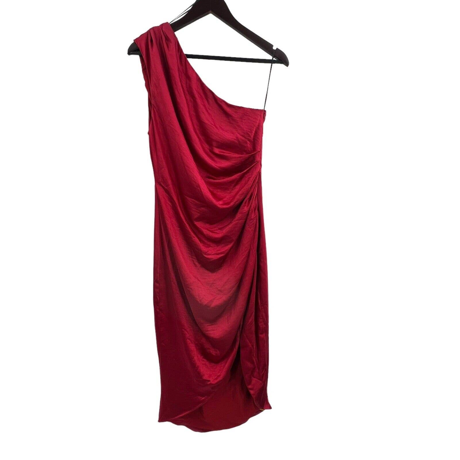 Elliatt Cassini Dress One Shoulder Midi Satin Burgundy Medium New