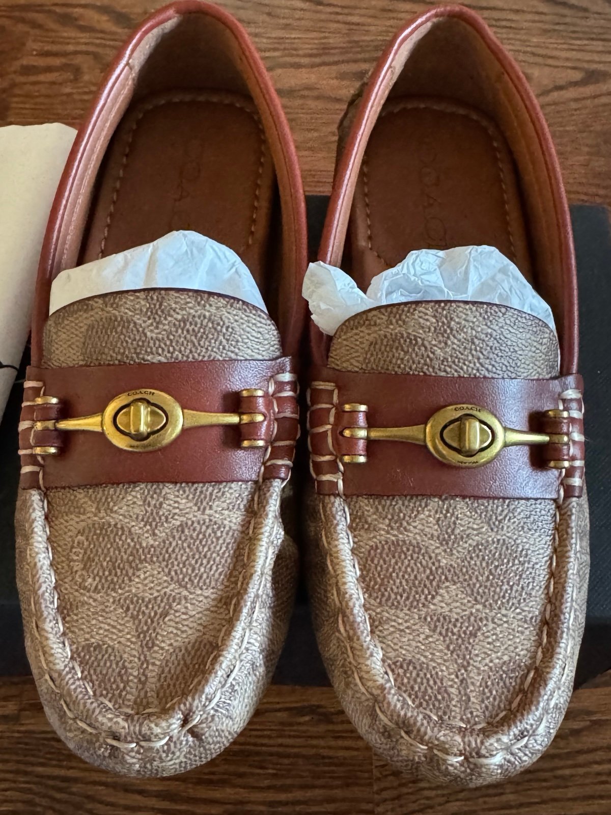 Coach women’s Shoes CROSBY DRV CDC