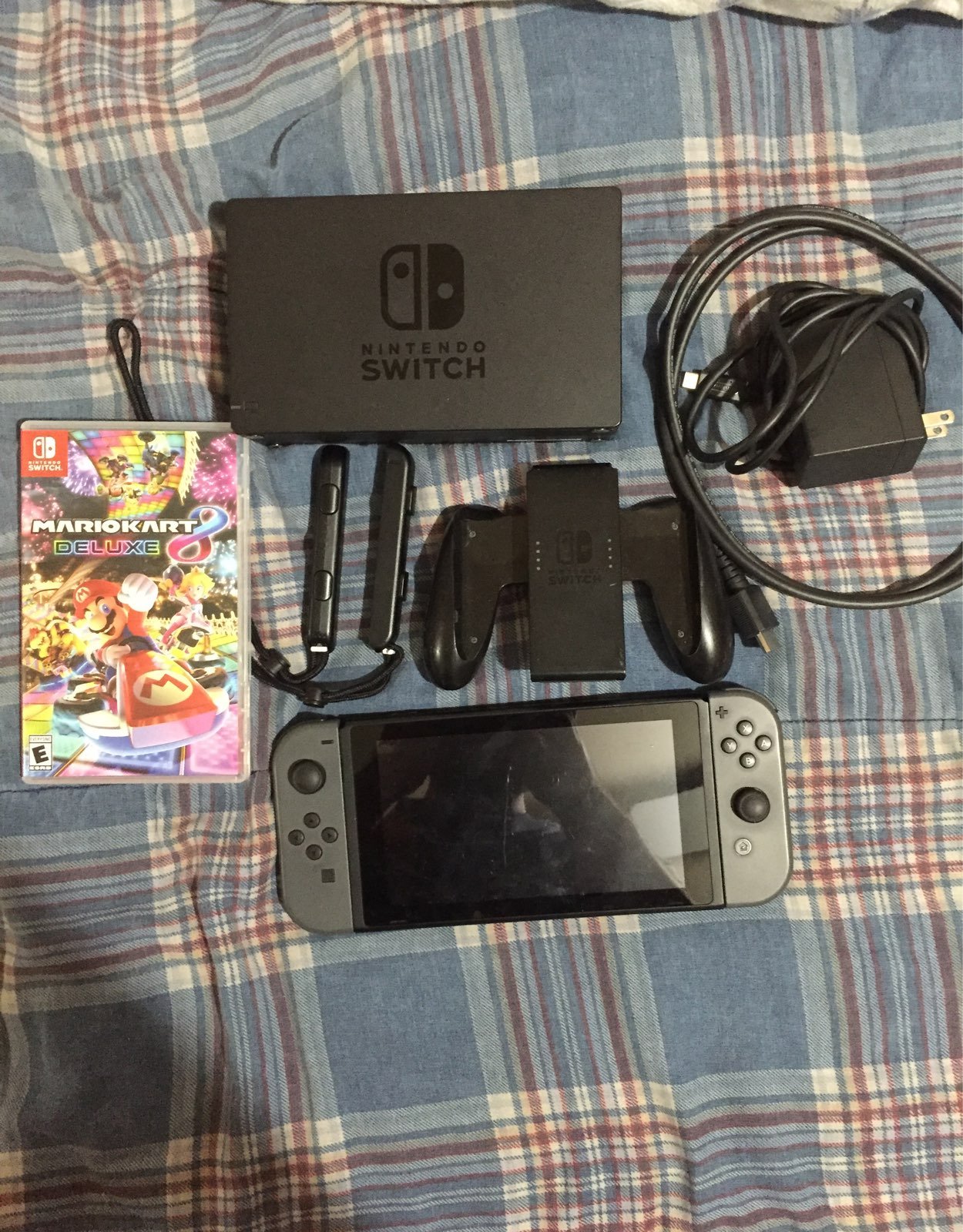Nintendo Switch V2 with mario kart