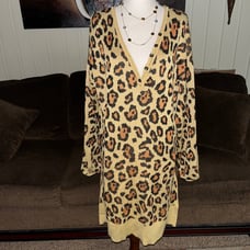 Lucky & Blessed • Women • Safari Design • Large • Brown/ Black •Tunic Sweater