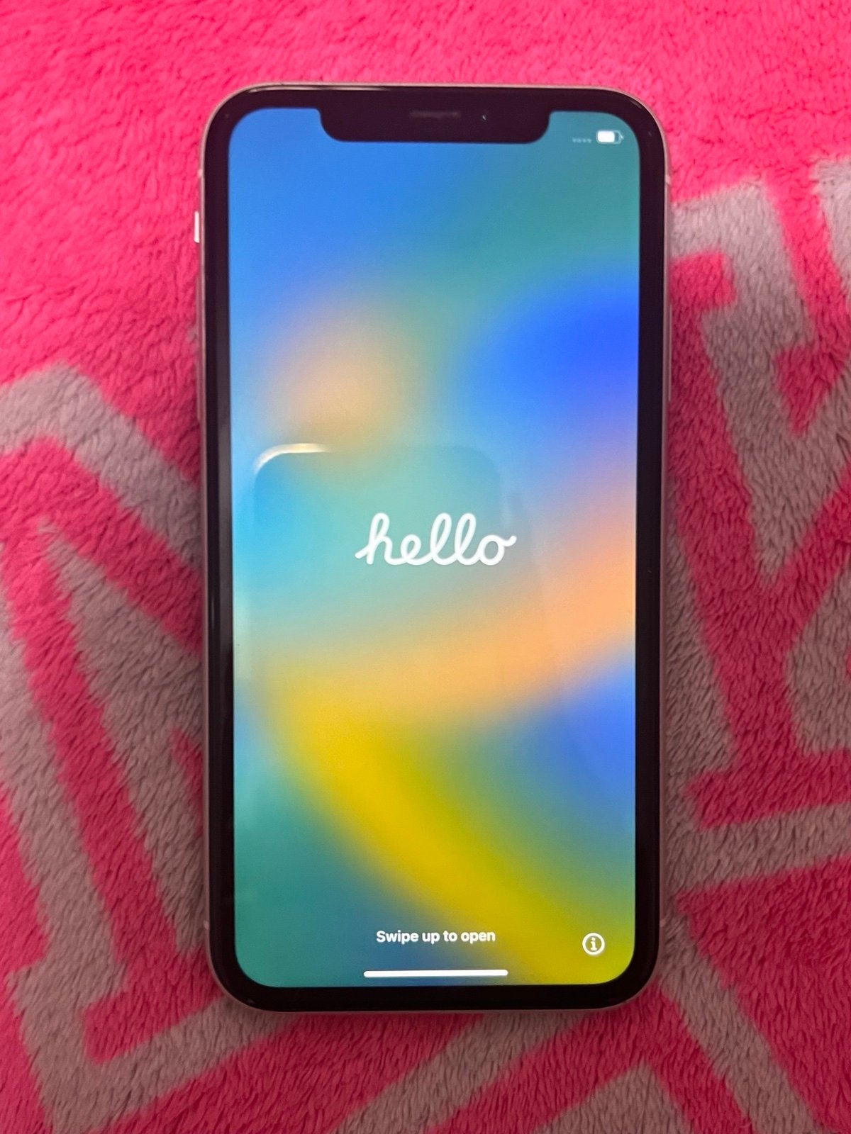 Apple iPhone XR 64 GB in White