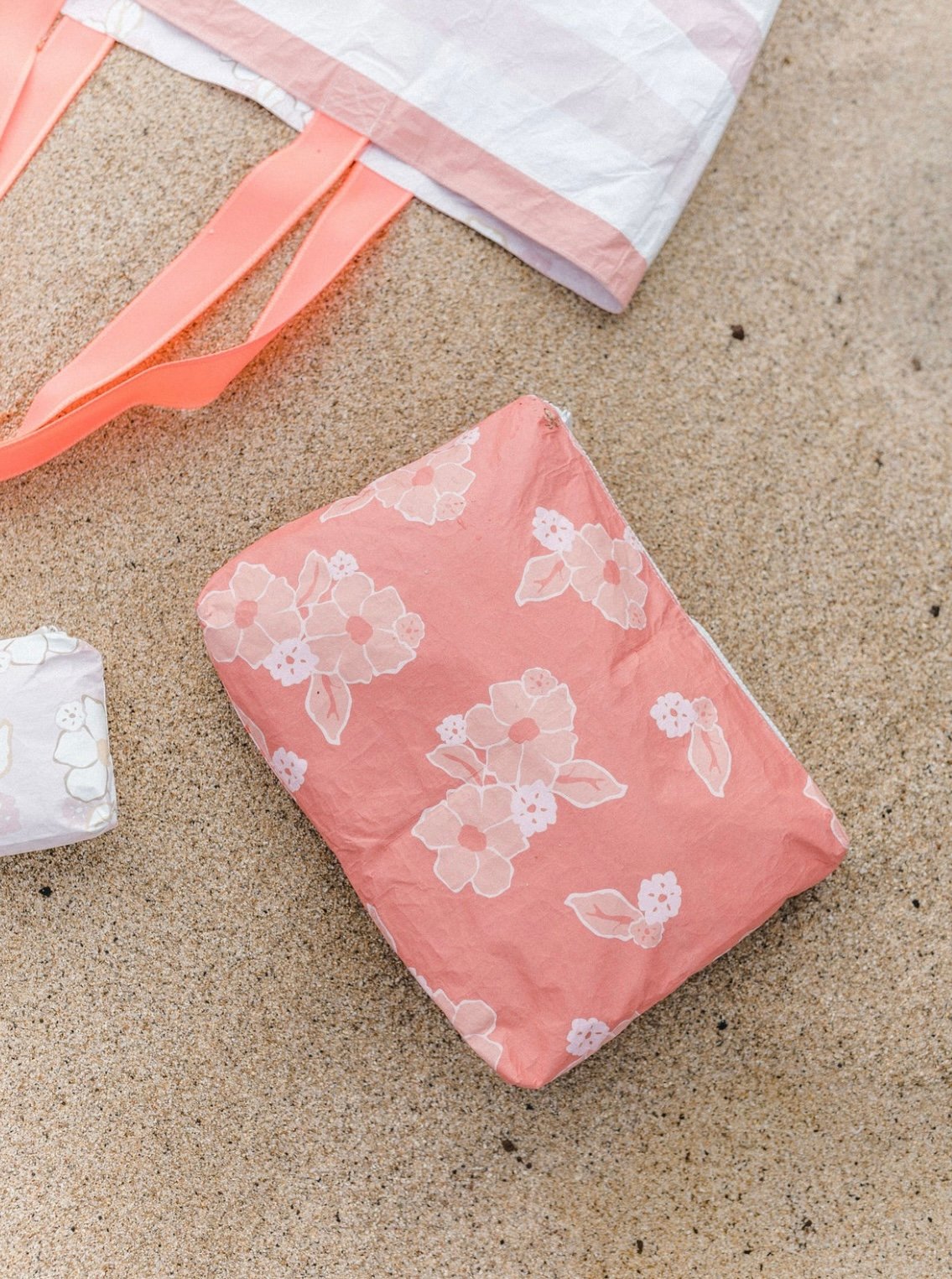 NWT Aloha Collection Special Edition Gauva Mid Pua Pouch-Rare