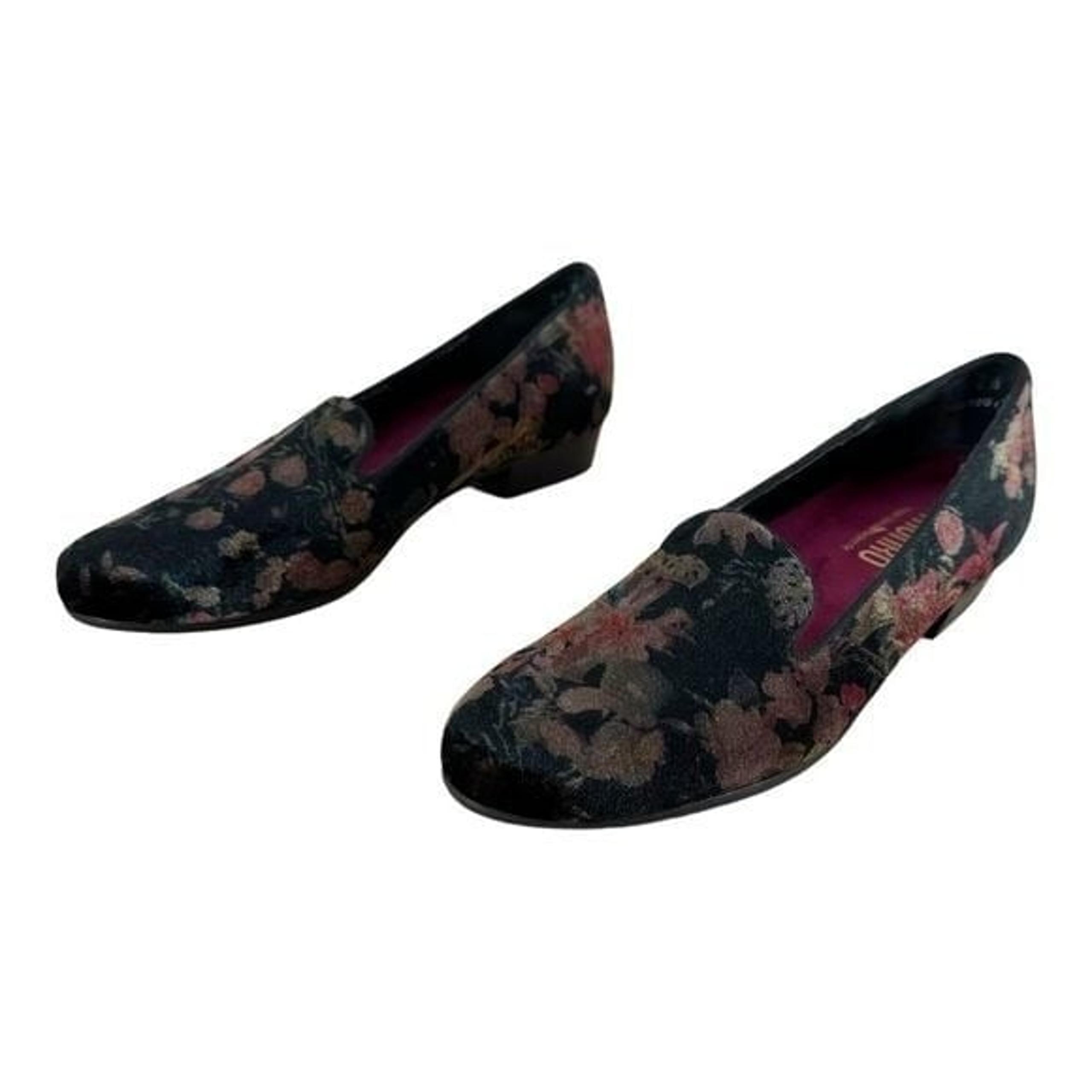 Munro | 7.5 Cerise Smoking Loafer Flats Floral Velvet