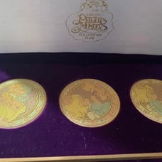 Vintage Hard To Find Precious Moments Collectors Club Medallion Set Of 3 In Case