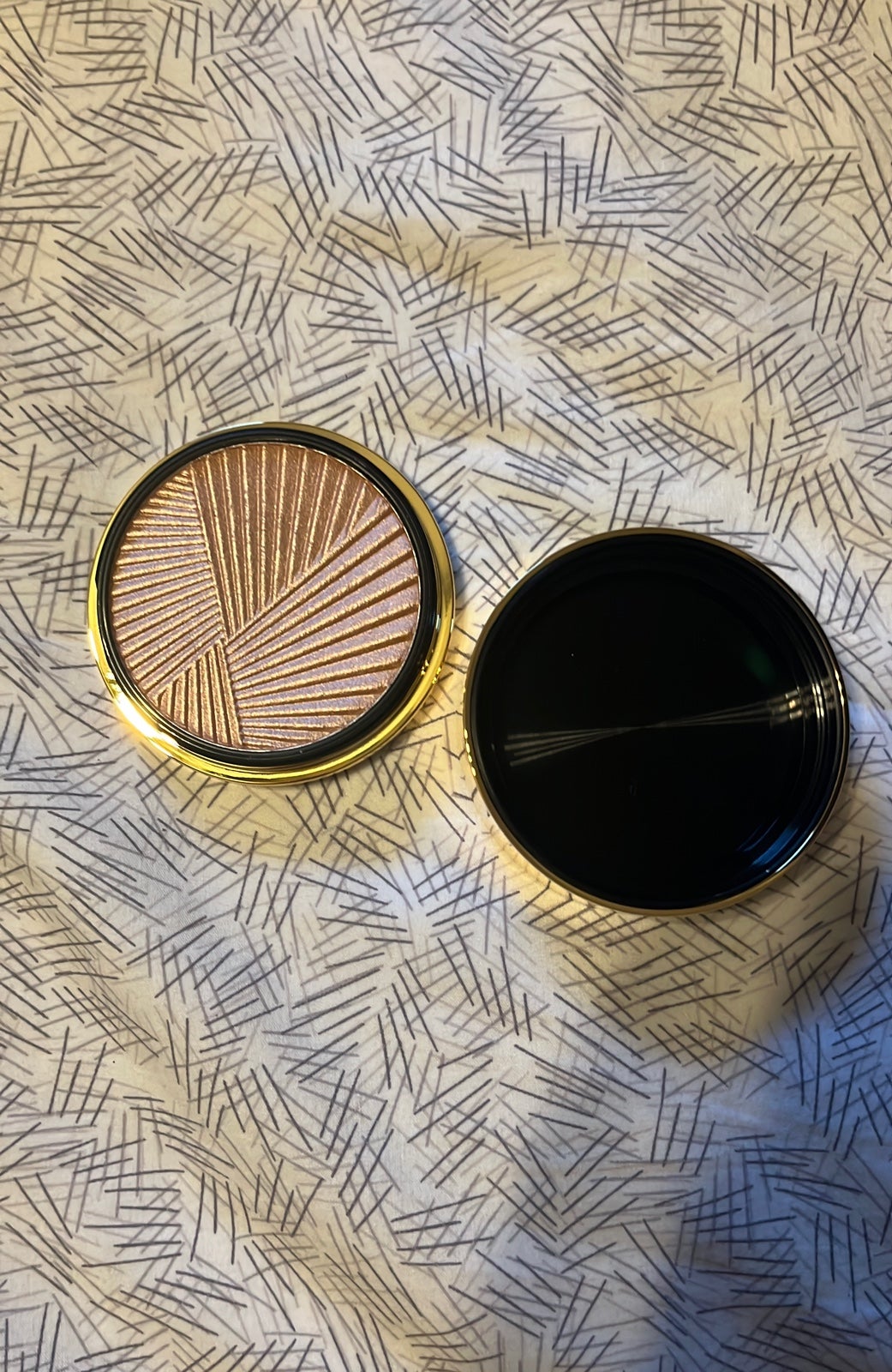 Pat McGrath Champagne Gold highlighter