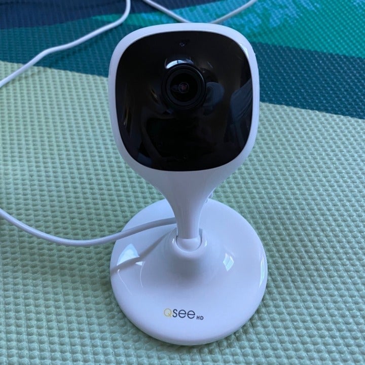 Q-See QCW2MP Wi-fi Home Mini Cube Survei
