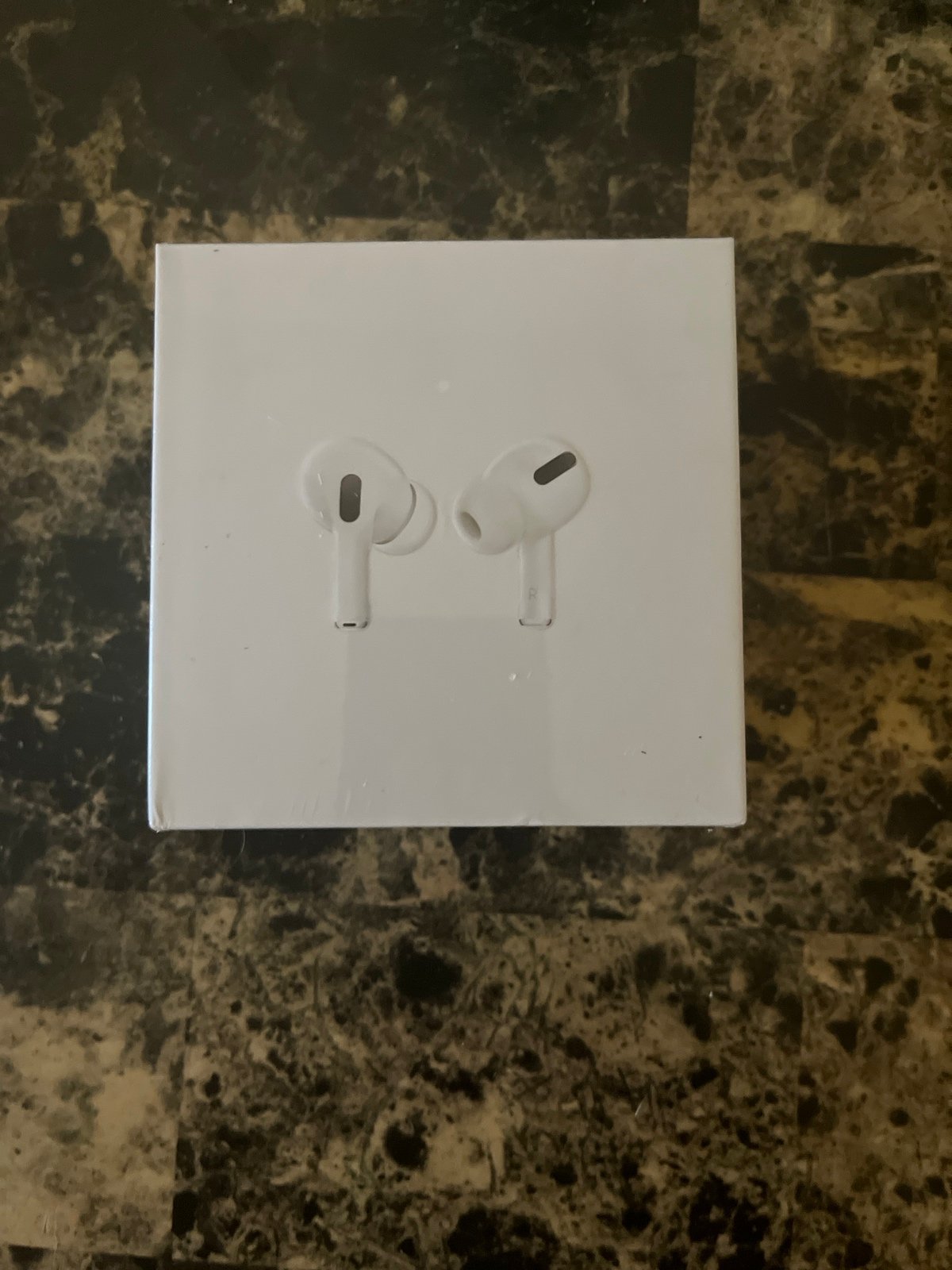 AirPods